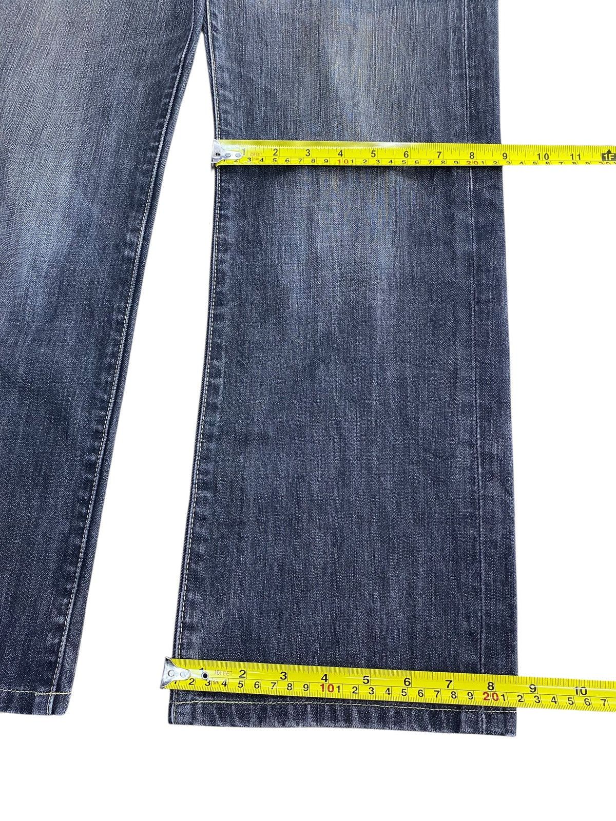 Uniqlo Vintage Japanese Uniqlo Faded Wash Loose Ripped Jeans Size US 33 - 7 Thumbnail