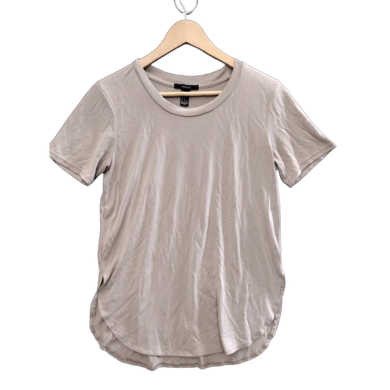 Forever 21 FOREVER 21 Tunic T-Shirt Short Sleeve Round Neck Tan Light Brown Solid Dolphin Hem Relaxed Fit Classic (S) Womens Size S / US 4 / IT 40 - 1 Thumbnail