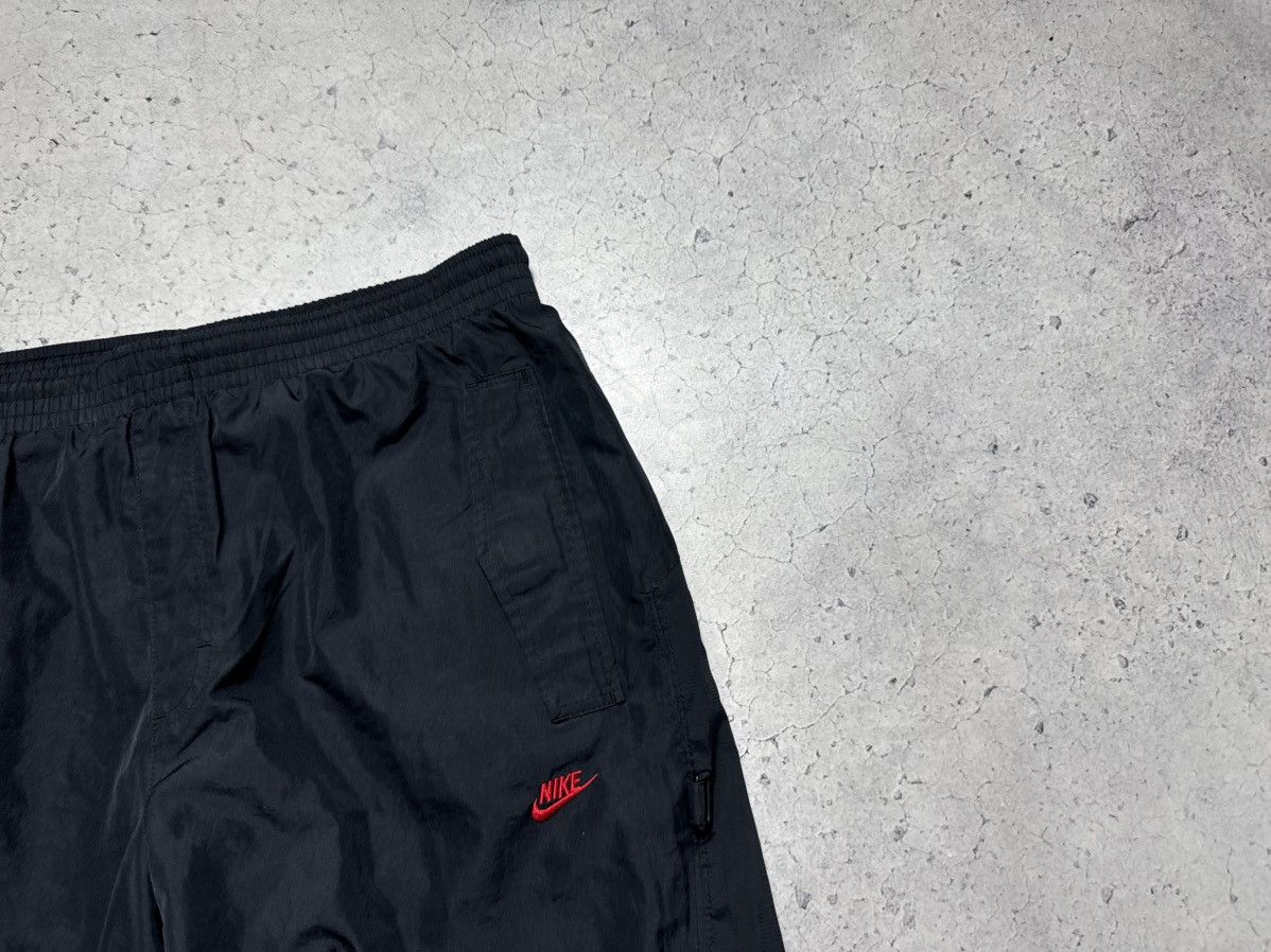 Nike Nike Air Vintage Baggy Nylon Track Pants Drill Swoosh Y2K Size US 32 / EU 48 - 3 Thumbnail
