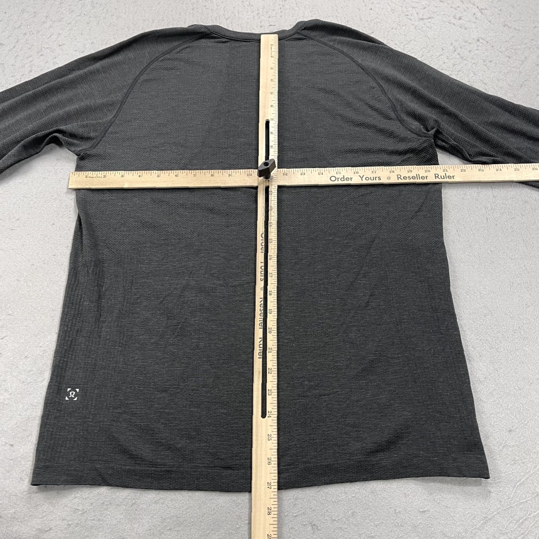 Lululemon Lululemon Shirt Mens Large Gray Long Sleeve Metal Vent Athletic Tee Size US L / EU 52-54 / 3 - 7 Thumbnail