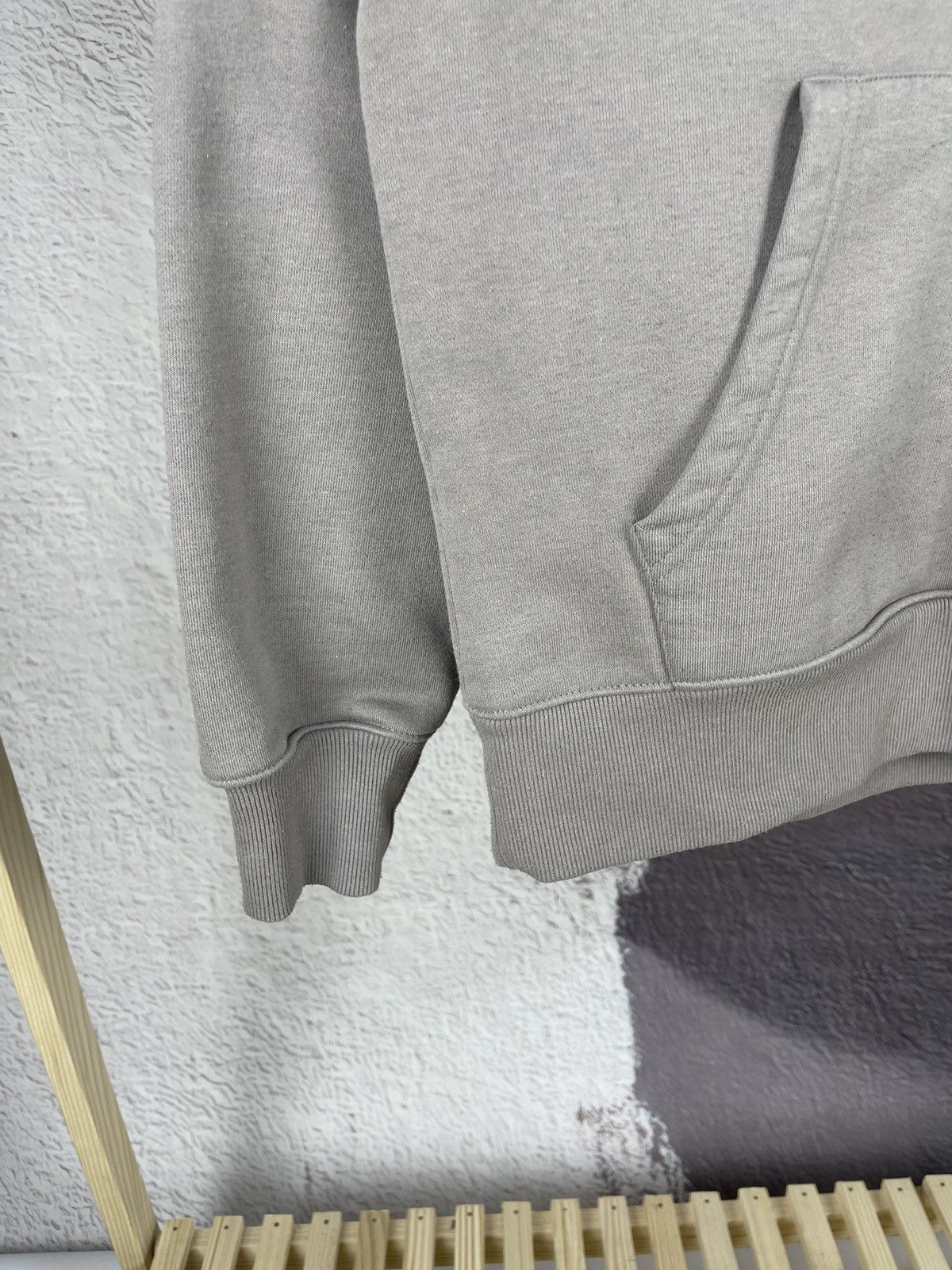 Daily Paper Daily Paper stay informed hype hoodie gray Size US M / EU 48-50 / 2 - 6 Thumbnail