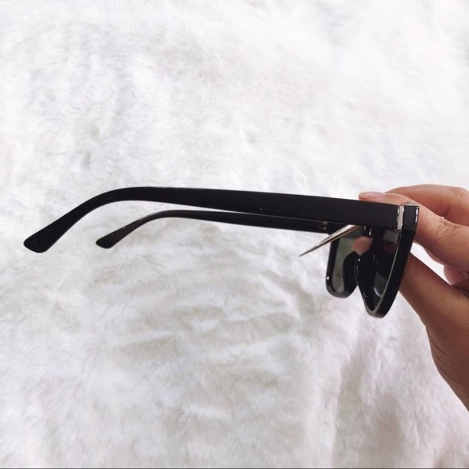 Other Lyle Glossy Black Polarized Sunglasses Size ONE SIZE - 6 Thumbnail