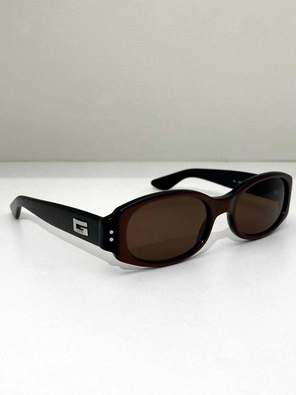 Gucci Gucci x Tom Ford GG Logo Retro Oval Black Sunglasses Vintage Size ONE SIZE - 2 Thumbnail
