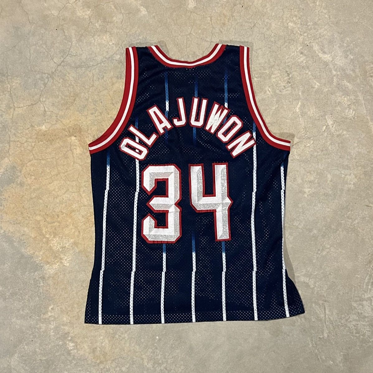 Champion × NBA × Vintage Rare Vintage 90s Hakeem Olajuwon Striped Rockets NBA Jersey Size US M / EU 48-50 / 2 - 6 Thumbnail