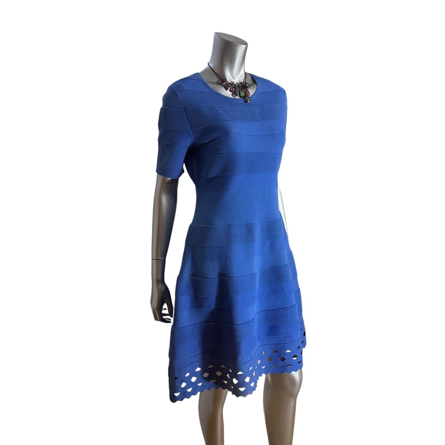 Saks Fifth Avenue Saks Fifth Avenue Blue Dress with Laser-Cut Hem & Short Slee Size M / US 6-8 / IT 42-44 - 3 Thumbnail