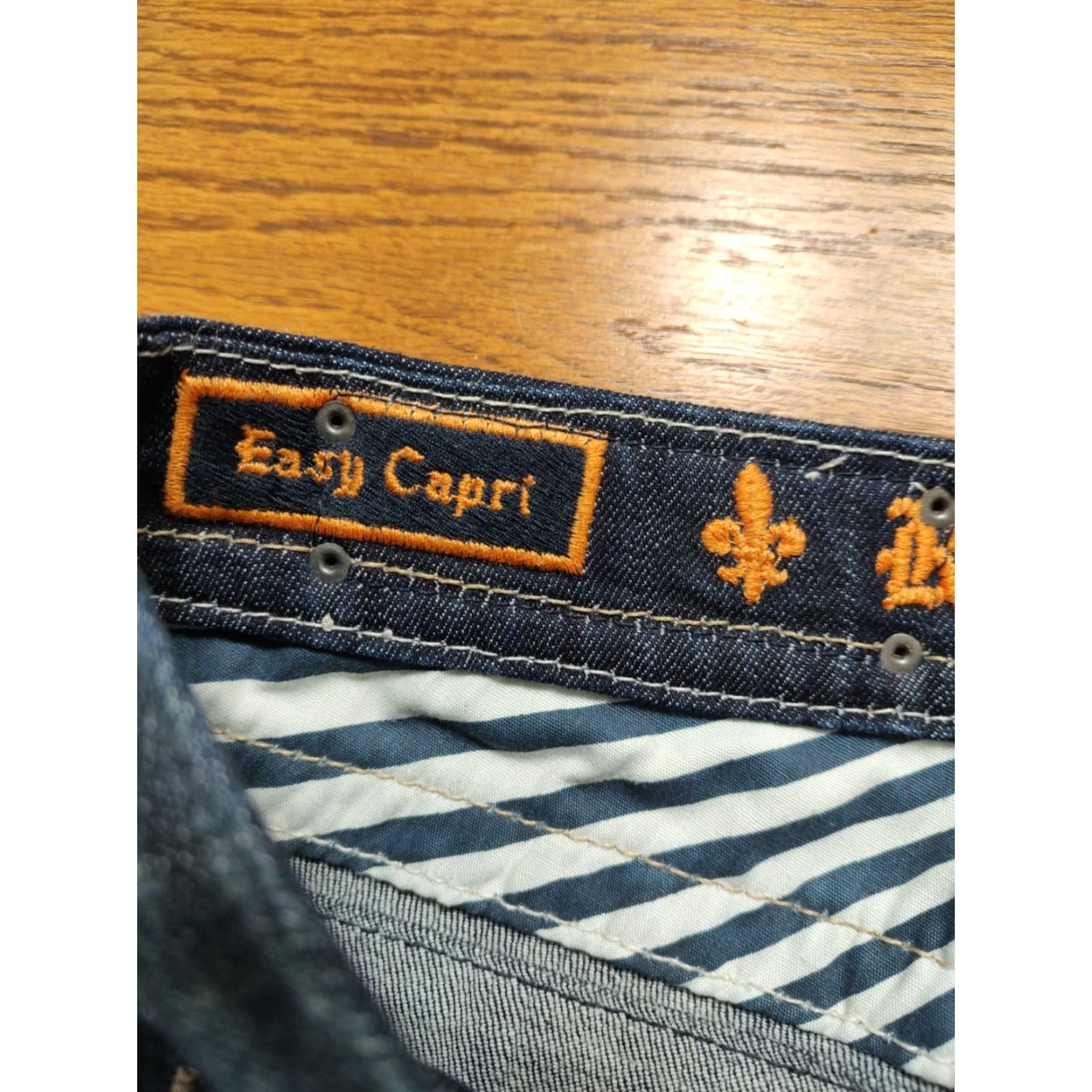 Vintage ROCK REVIVAL Womens Tag 27 Rubella Easy Capri Denim Blue Jeans Distress Pockets Size 27" / US 4 / IT 40 - 6 Thumbnail