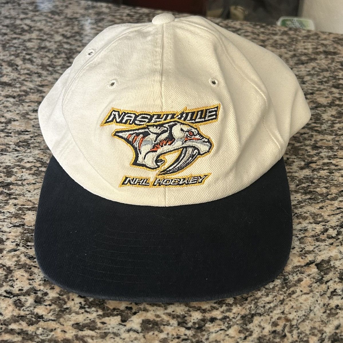 Starter Vintage Starter Nashville Predators hat | Grailed