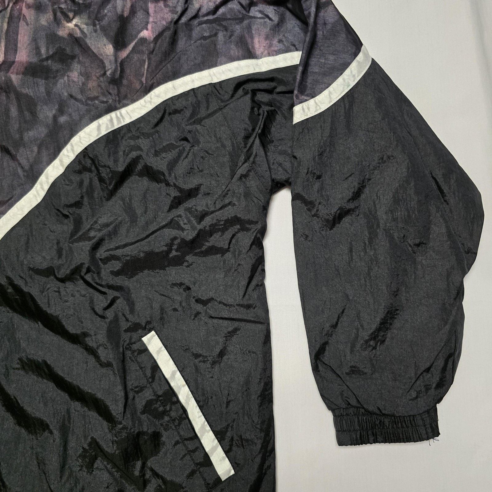 Avon Celli Vintage Avon Jacket M Abstract Windbreaker Nylon 90s Retro Size US M / EU 48-50 / 2 - 6 Thumbnail