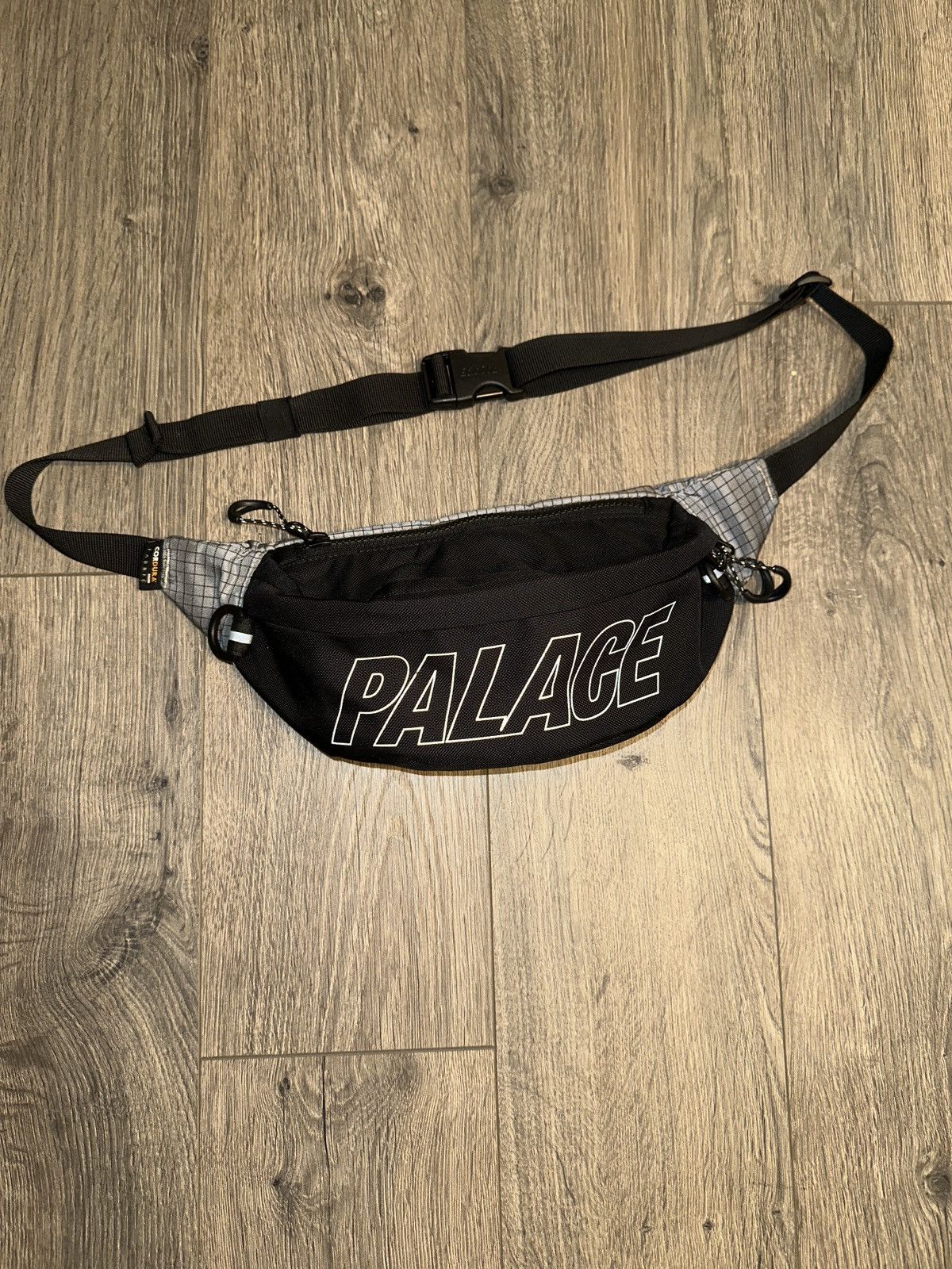 Palace waist bag original hotsell