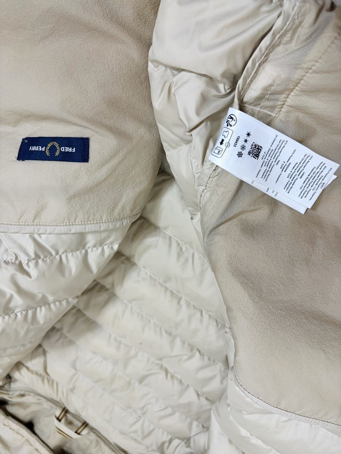 Fred Perry FRED PERRY HOODED INSULATED OATMEAL LIGHTWEIGHT PUFFER JACKE Size US XL / EU 56 / 4 - 6 Thumbnail