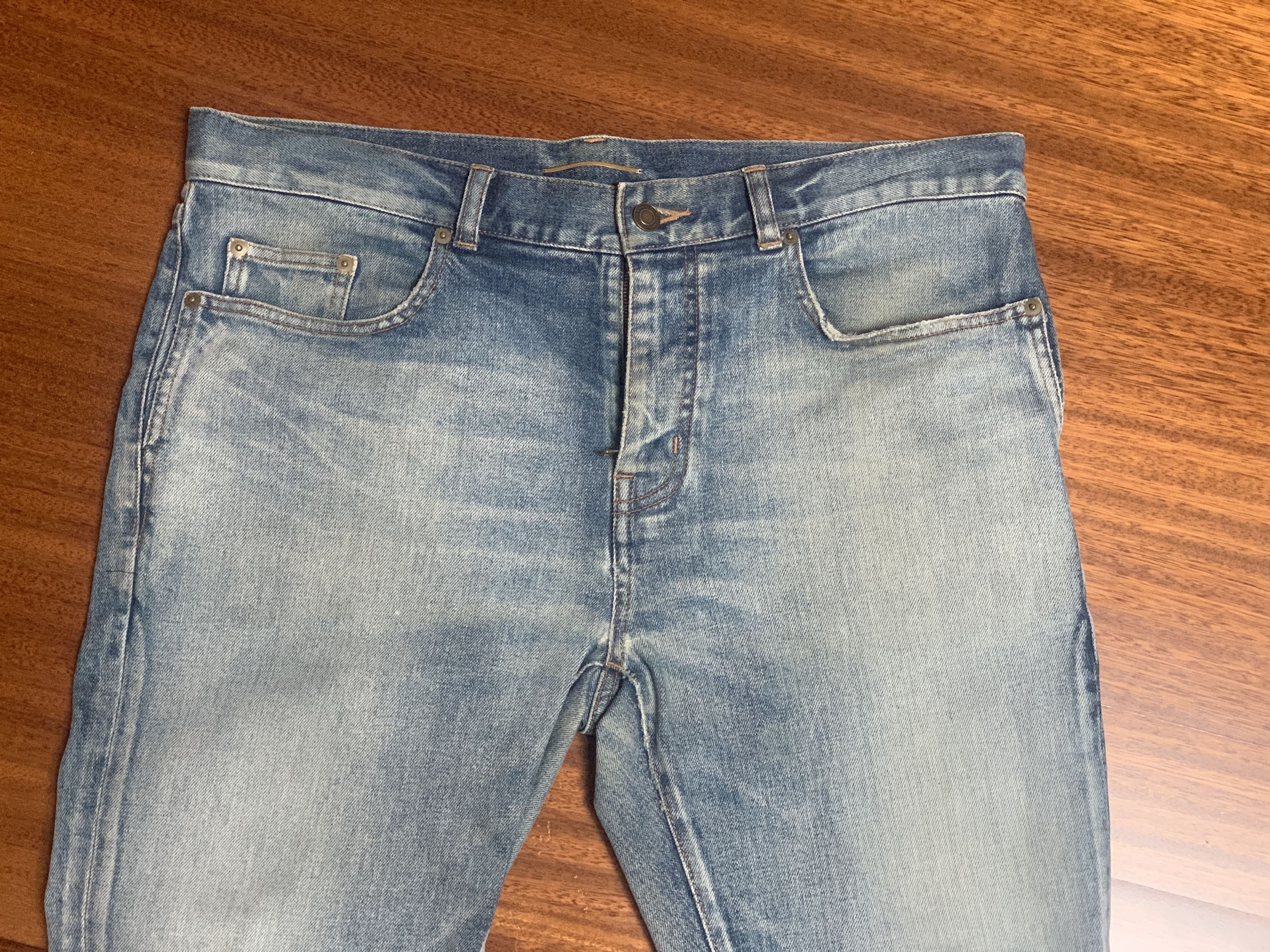 Saint Laurent Paris SAINT LAURENT PARIS D24 SKINNY JEANS IN WASHED BLUE DENIM Size US 34 / EU 50 - 5 Thumbnail