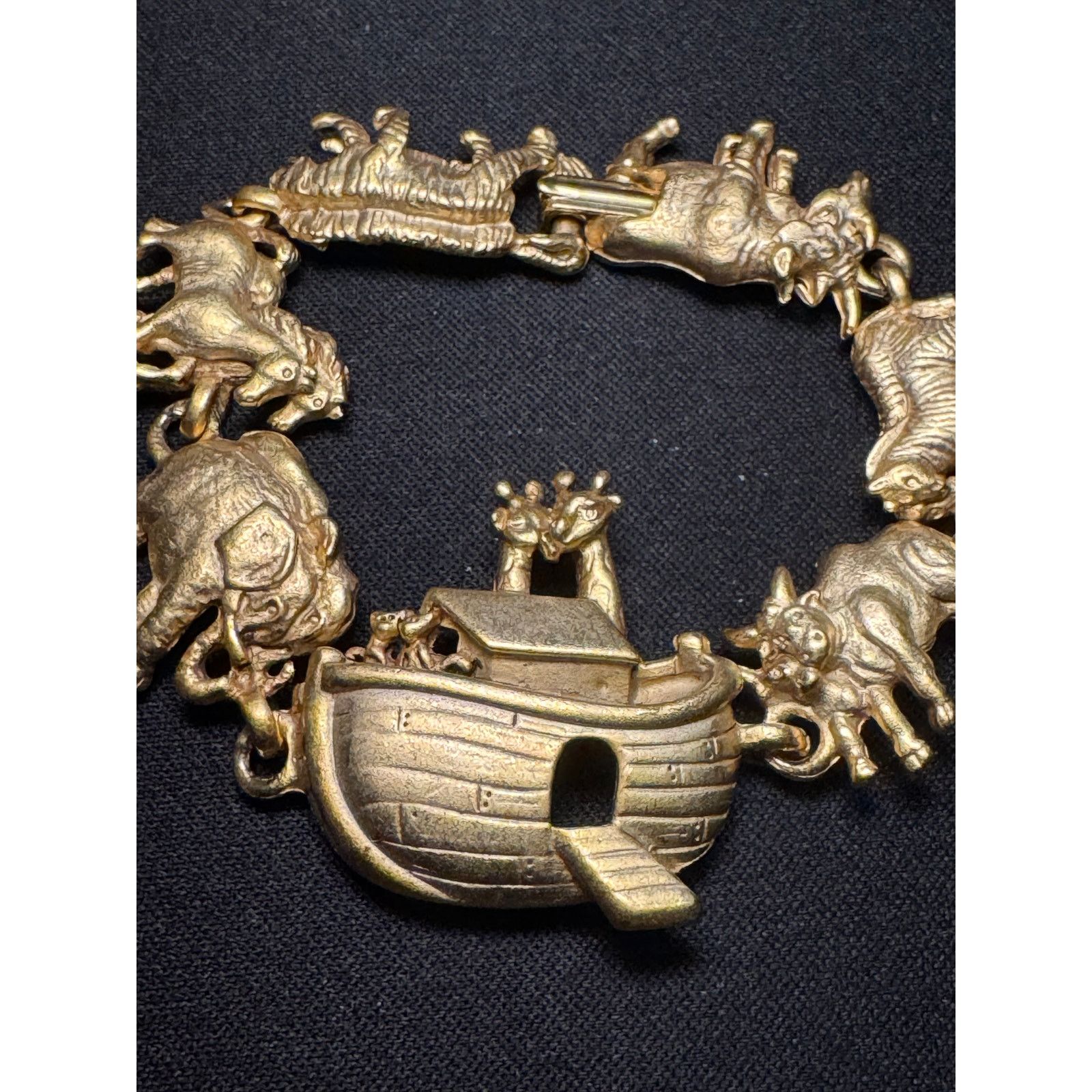 Other Noah's Ark Gold Tone Bracelet Size 6.5 Size ONE SIZE - 3 Thumbnail