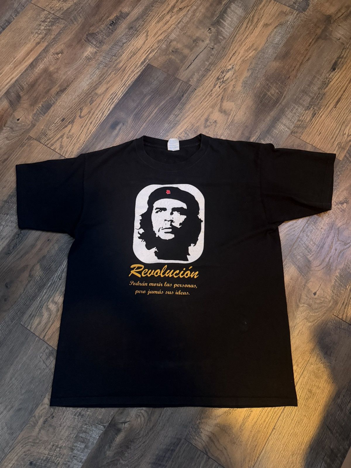 Vintage Che Guevara "Revolución" T-Shirt