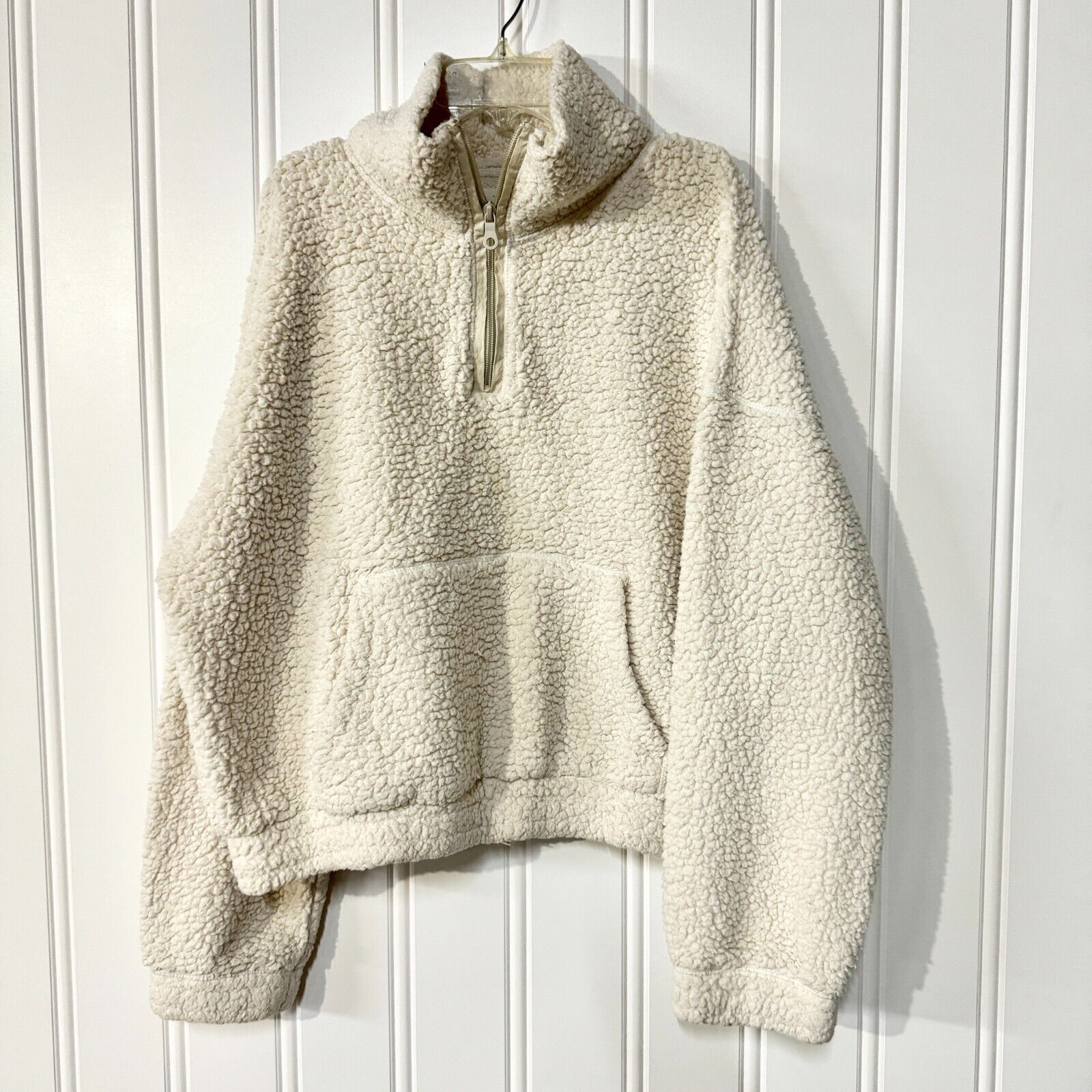 American Eagle Outfitters Aerie Offline Long Sleeve Fleece Sherpa Sweater Size Medium Size M / US 6-8 / IT 42-44 - 1 Thumbnail