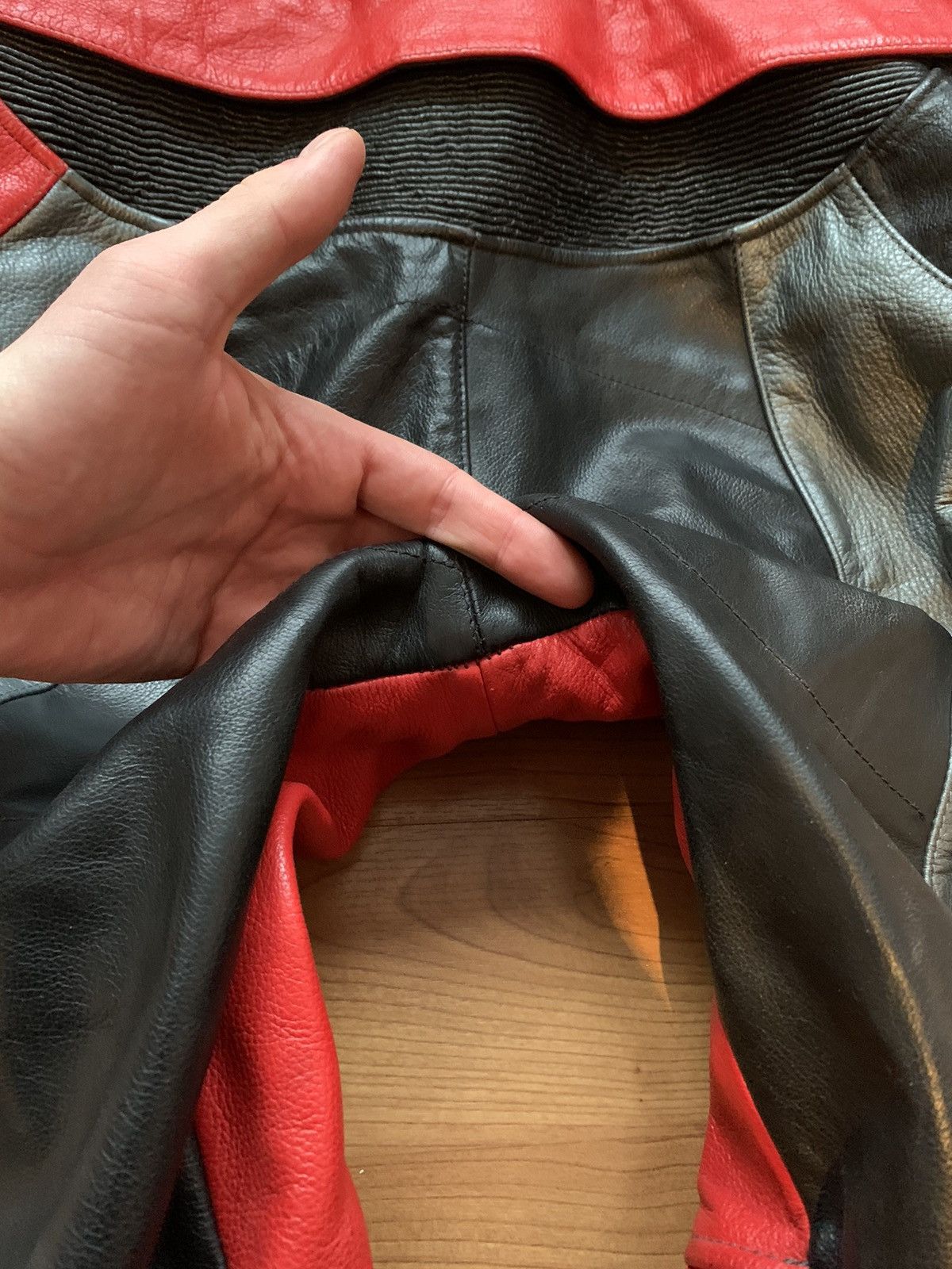 Dainese Vintage Dainese T3 Leather Suit Racing Moto size 48 Size US M / EU 48-50 / 2 - 9 Thumbnail