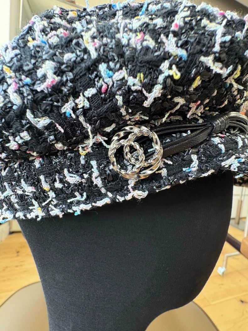 Chanel Chanel SizeS Black and white tweed plaid newspaper children Size ONE SIZE - 3 Thumbnail