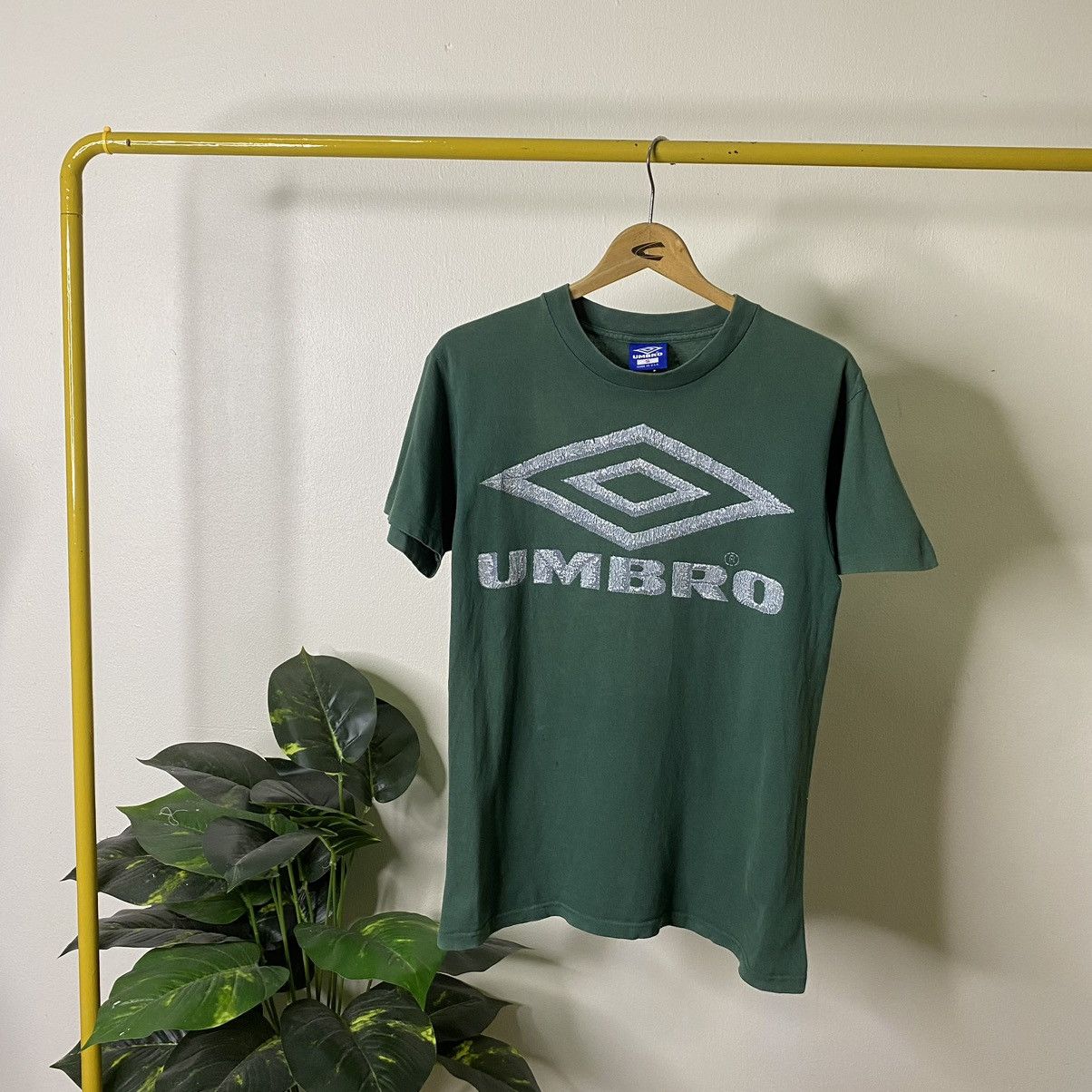 Umbro × Vintage Vintage 1990s Umbro Big Logo Werder Bremen Tribute Tee Size US S / EU 44-46 / 1 - 1 Thumbnail