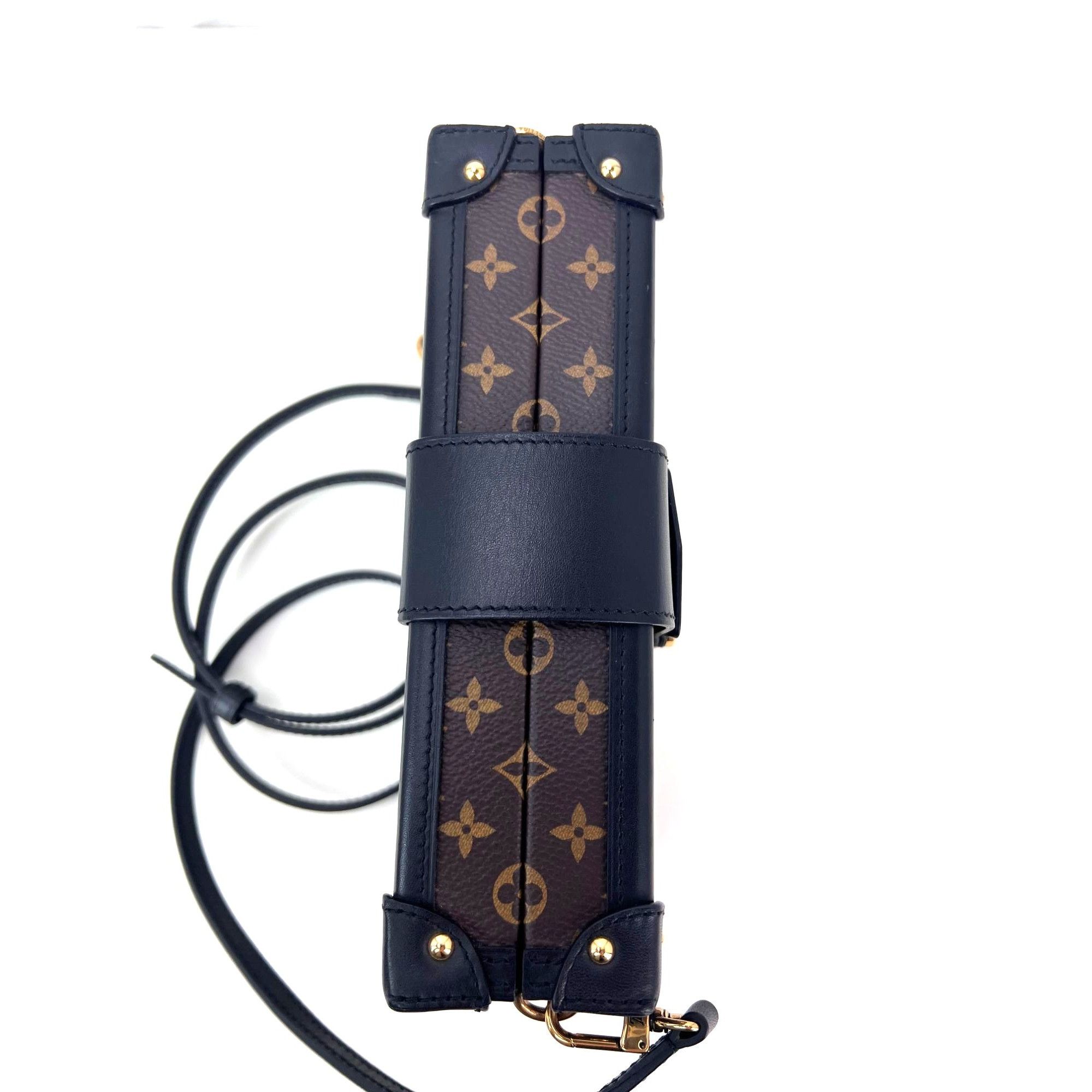Louis Vuitton Louis Vuitton Petite Malle Patches Monogram Crossbody Clutch Size ONE SIZE - 10 Thumbnail