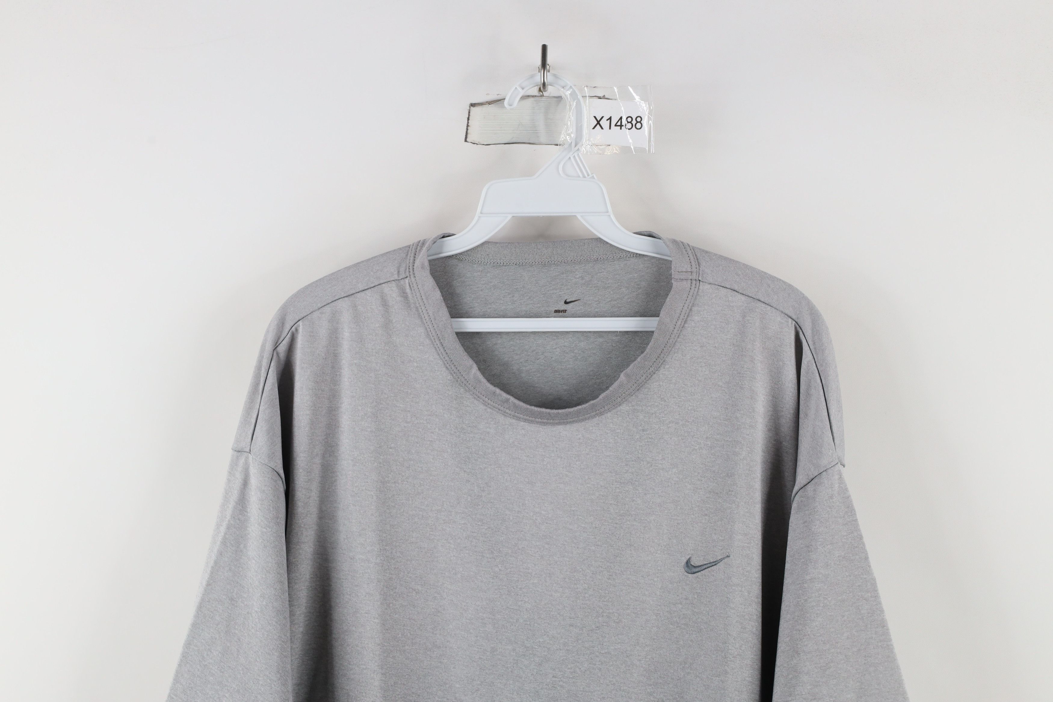 Nike × Vintage Vintage Nike Travis Scott Mini Swoosh T-Shirt Heather Gray Size US XXL / EU 58 / 5 - 2 Thumbnail