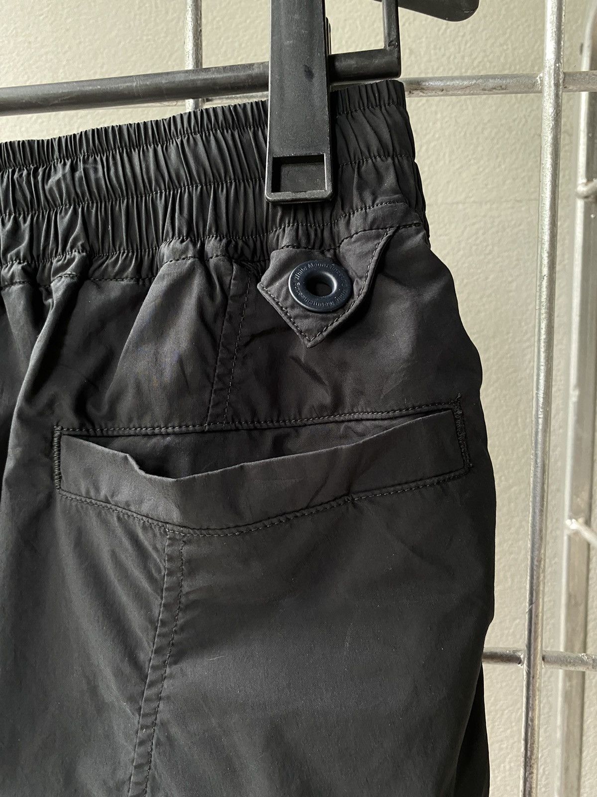 White Mountaineering White Mountaineering Smock Drop Pants Size US 28 / EU 44 - 15 Thumbnail