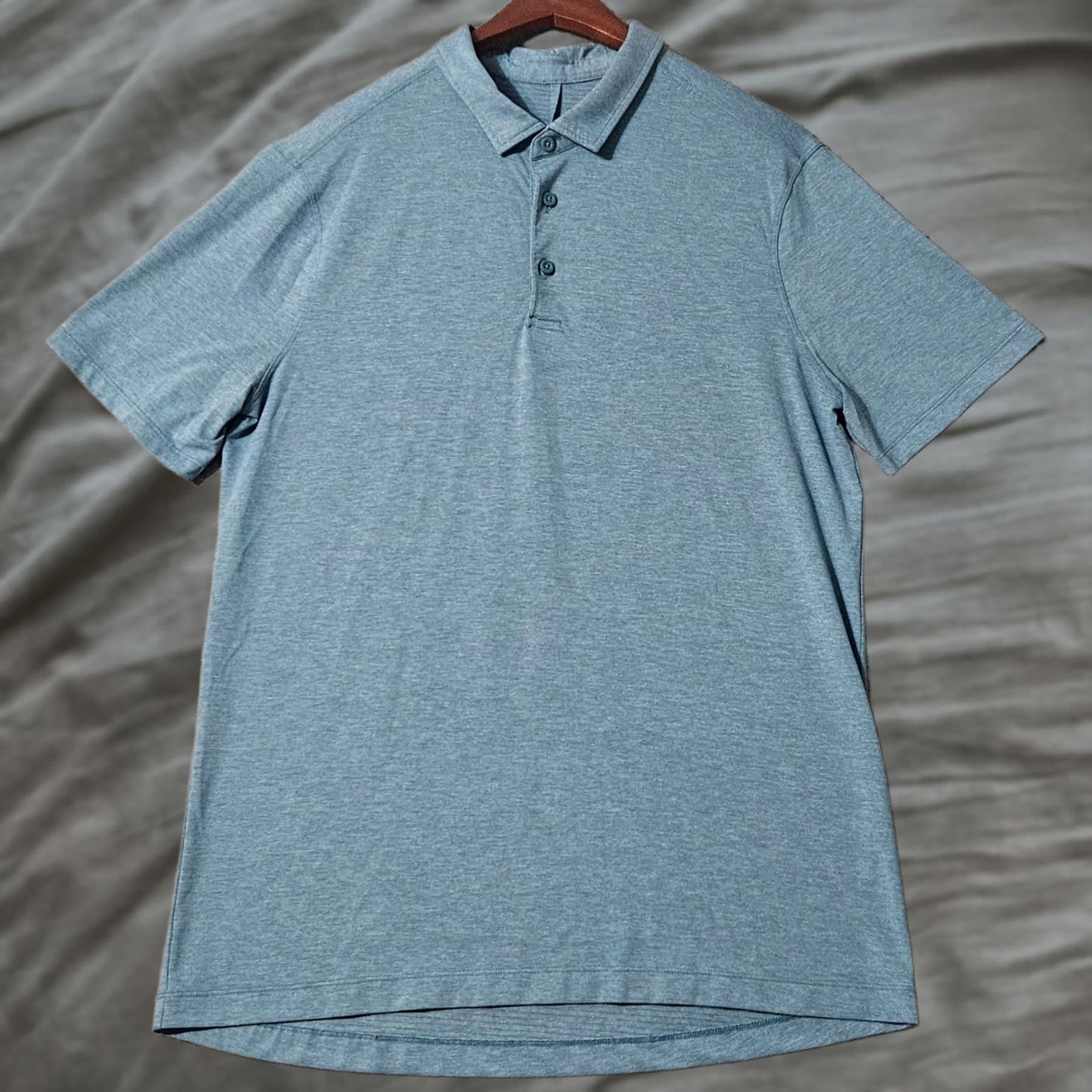 Lululemon Lululemon Polo Shirt Men's Size Medium Blue Lightweight Short Sleeve Size US L / EU 52-54 / 3 - 1 Thumbnail