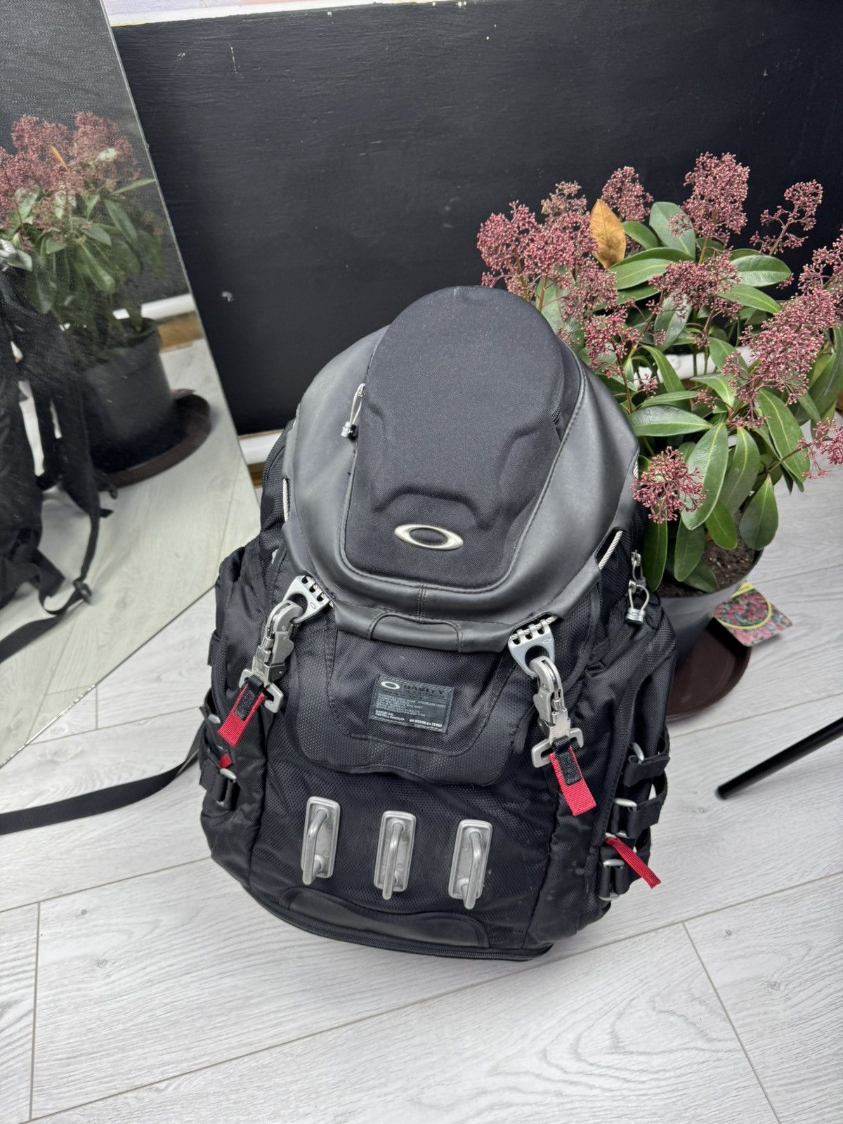 Oakley Very Rare Oakley Beige Kitchen Sink Tactical Gear Backpack Size ONE SIZE - 1 Thumbnail