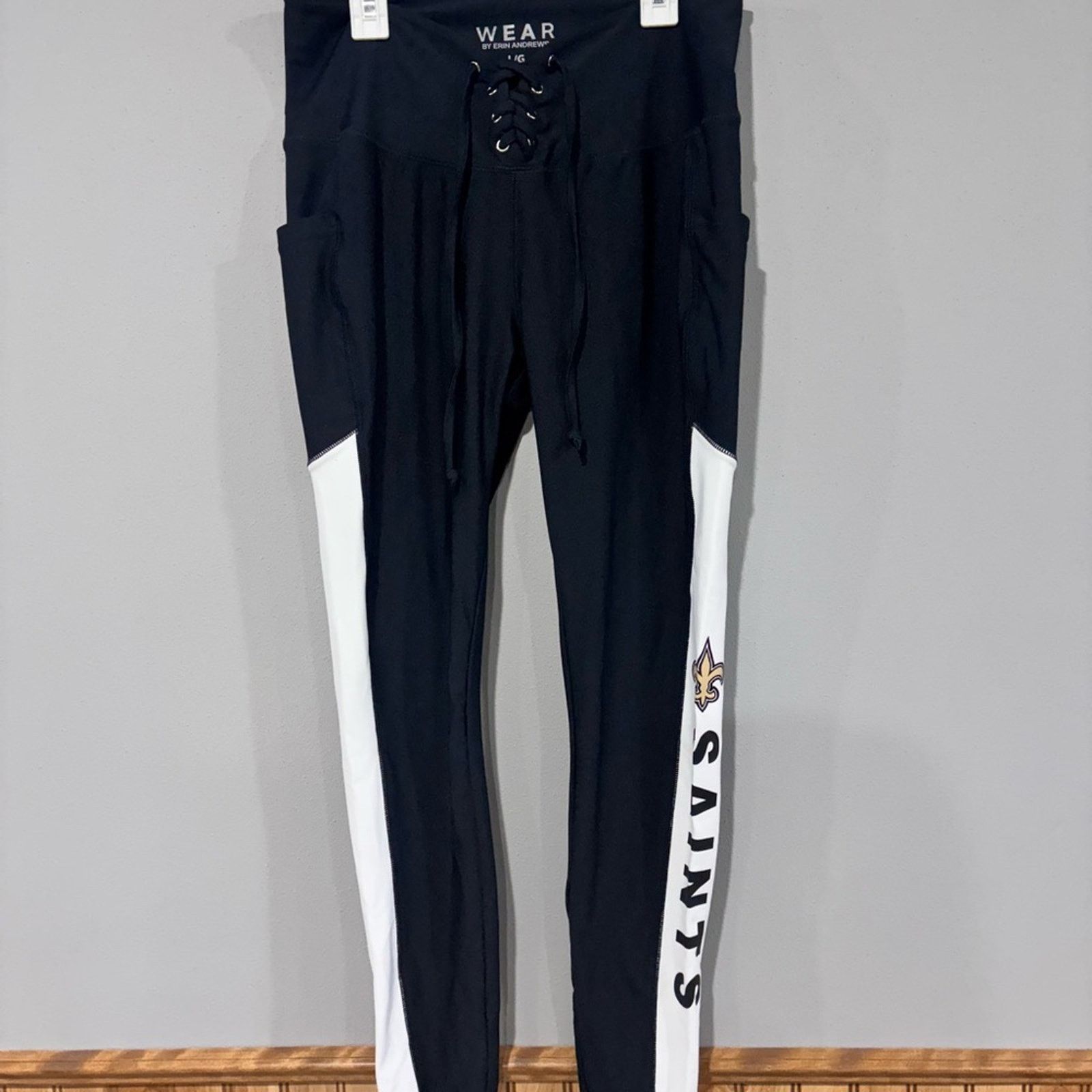 Other NFL Saints Erin Andrew’s Black and White Saints Leggings Size 38" / US 16 / IT 52 - 1 Thumbnail
