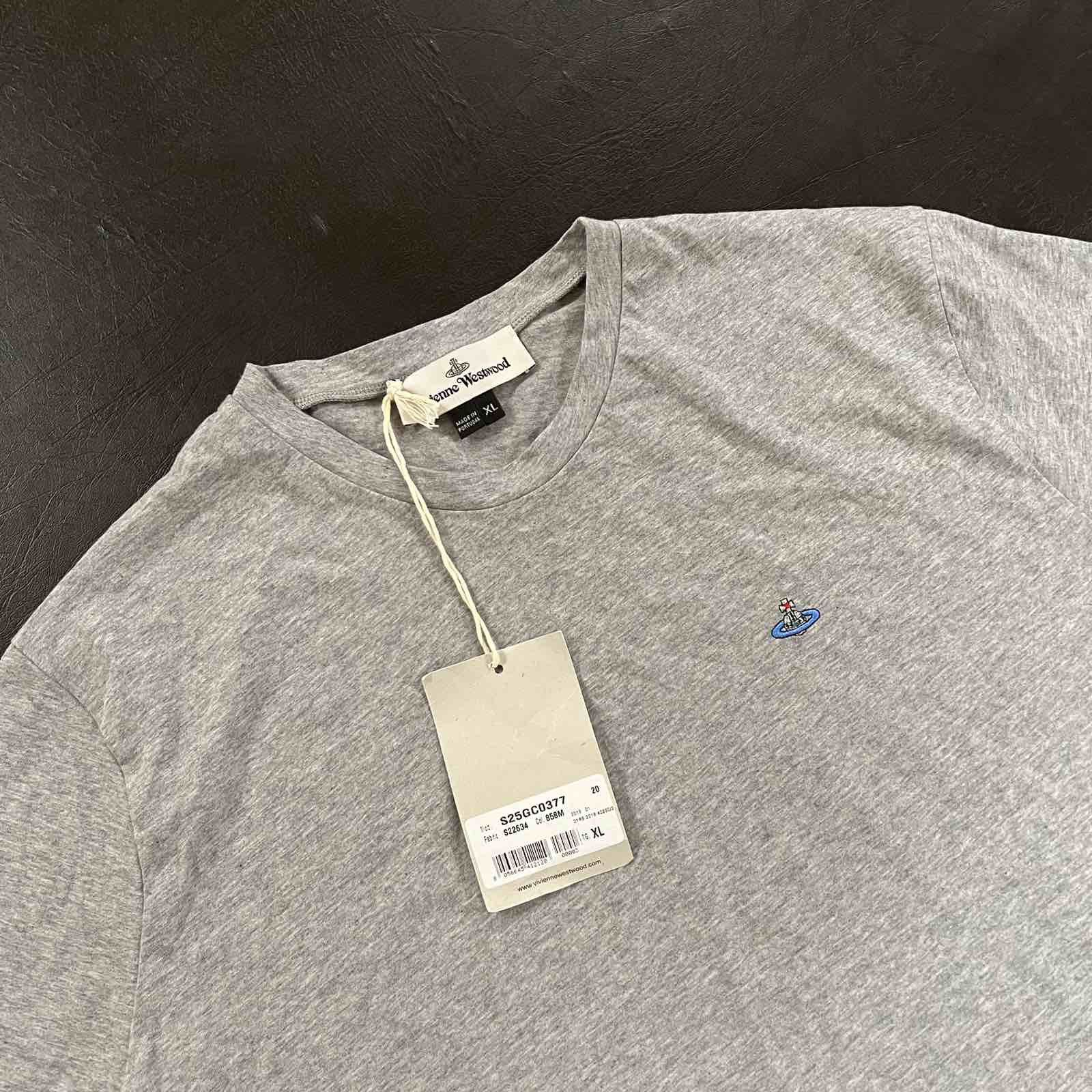 Vivienne Westwood Vintage Vivienne Westwood tee logo size XL Size US XL / EU 56 / 4 - 2 Thumbnail
