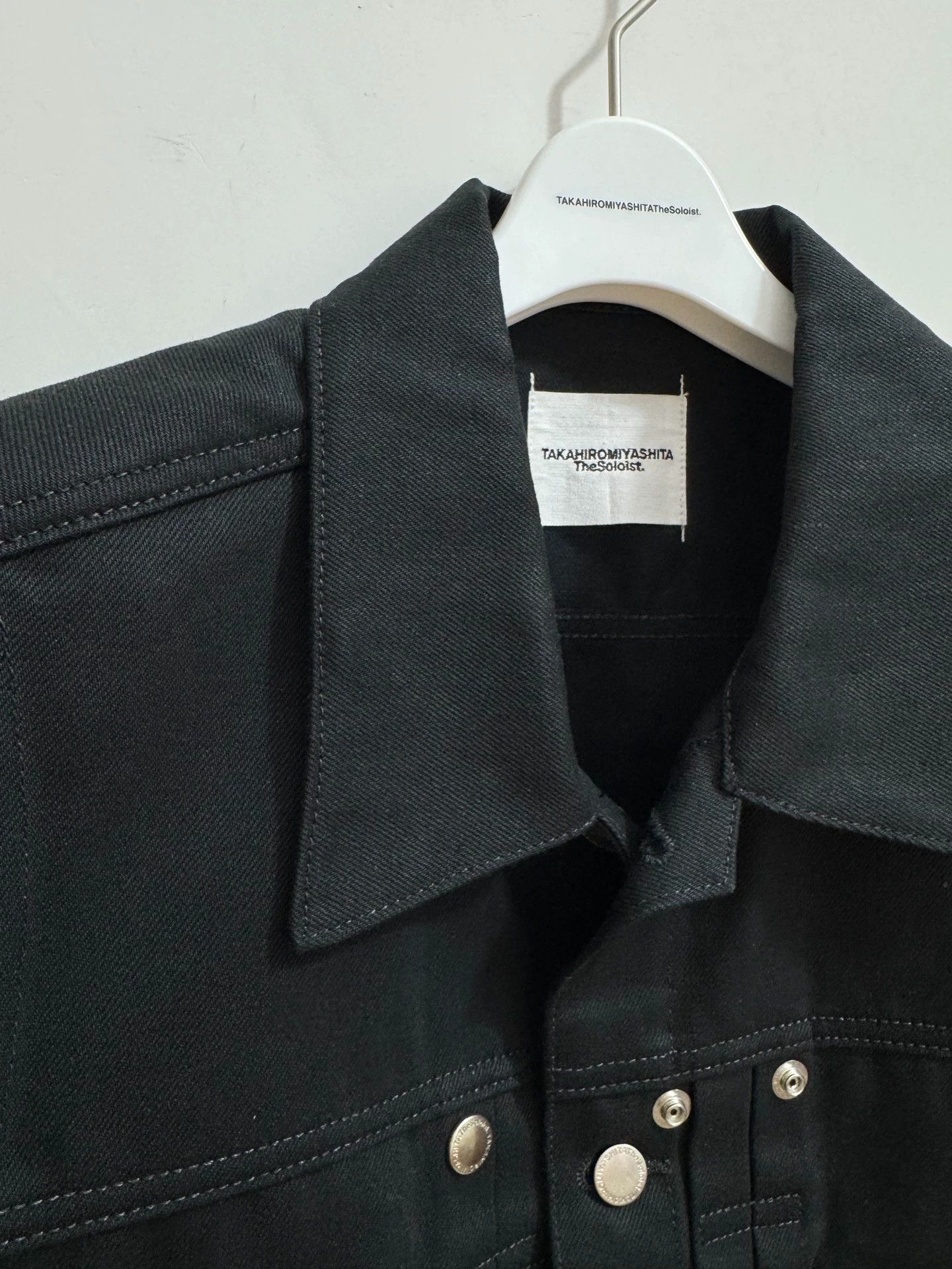 Takahiromiyashita The Soloist. TAKAHIROMIYASHITA THE SOLOIST 2-button size 46 Size US S / EU 44-46 / 1 - 4 Thumbnail