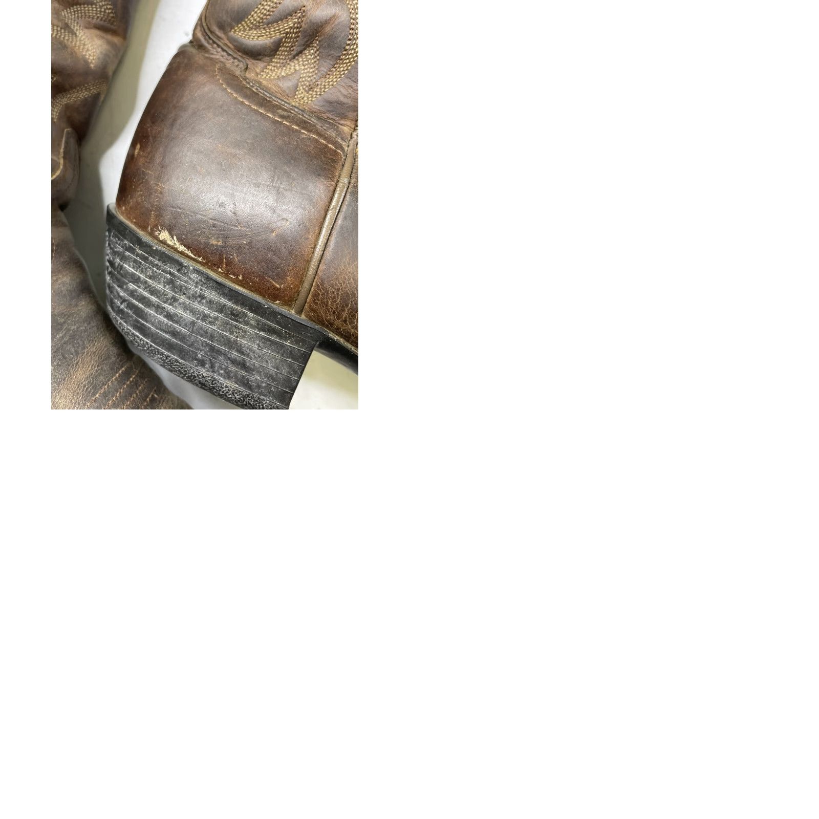 Ariat Ariat Cowboy Western Boot Mens 10 EE Brown Leather Pull On Wide 10002294(34725) Moderate wear Size US 10 / EU 43 - 9 Thumbnail