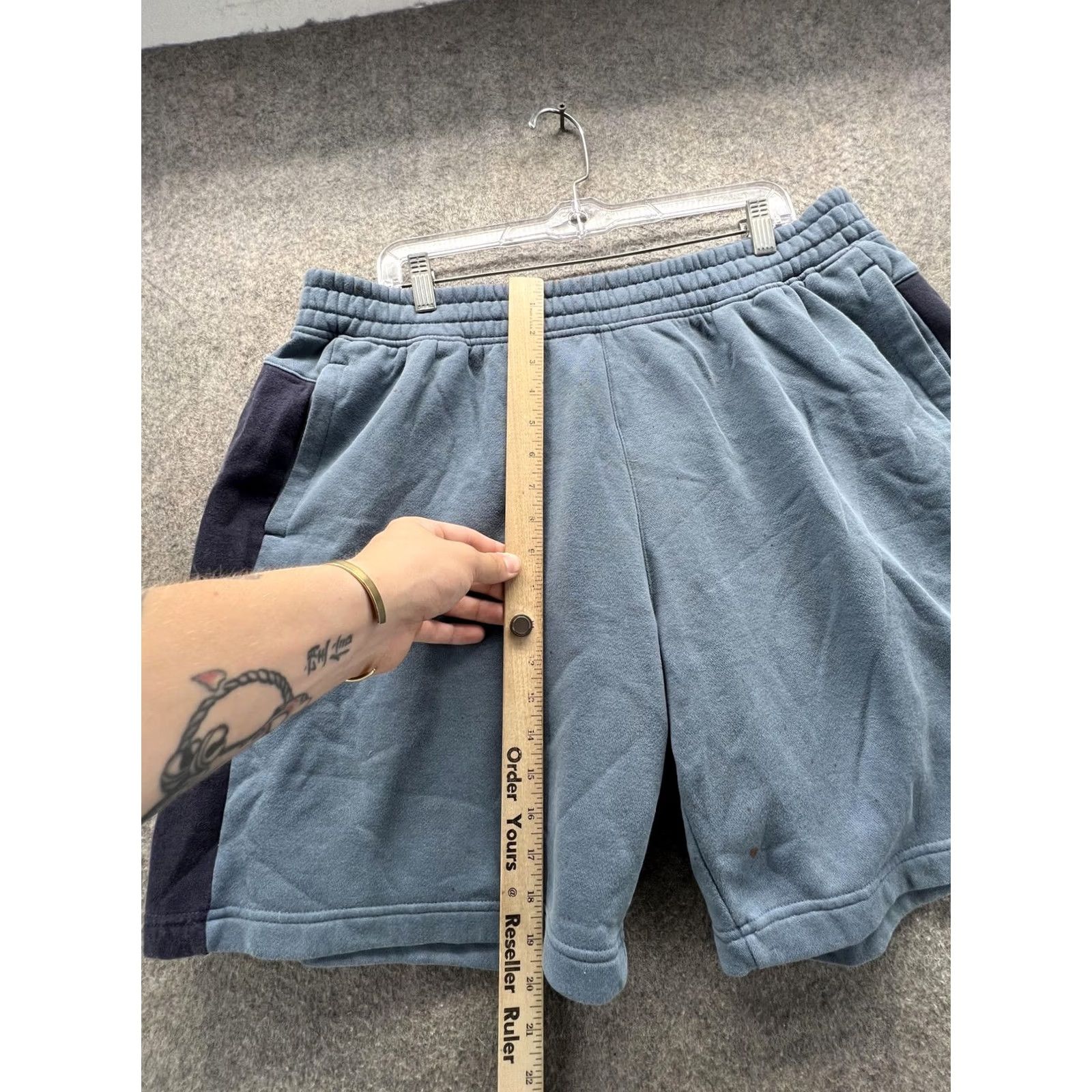Adidas Adidas Sweat Shorts Mens XL Blue Navy Fleece Elastic Waist 8 Inseam Athletic Shorts Colorblock Pockets Casual Sportswear Size US 36 / EU 52 - 3 Thumbnail