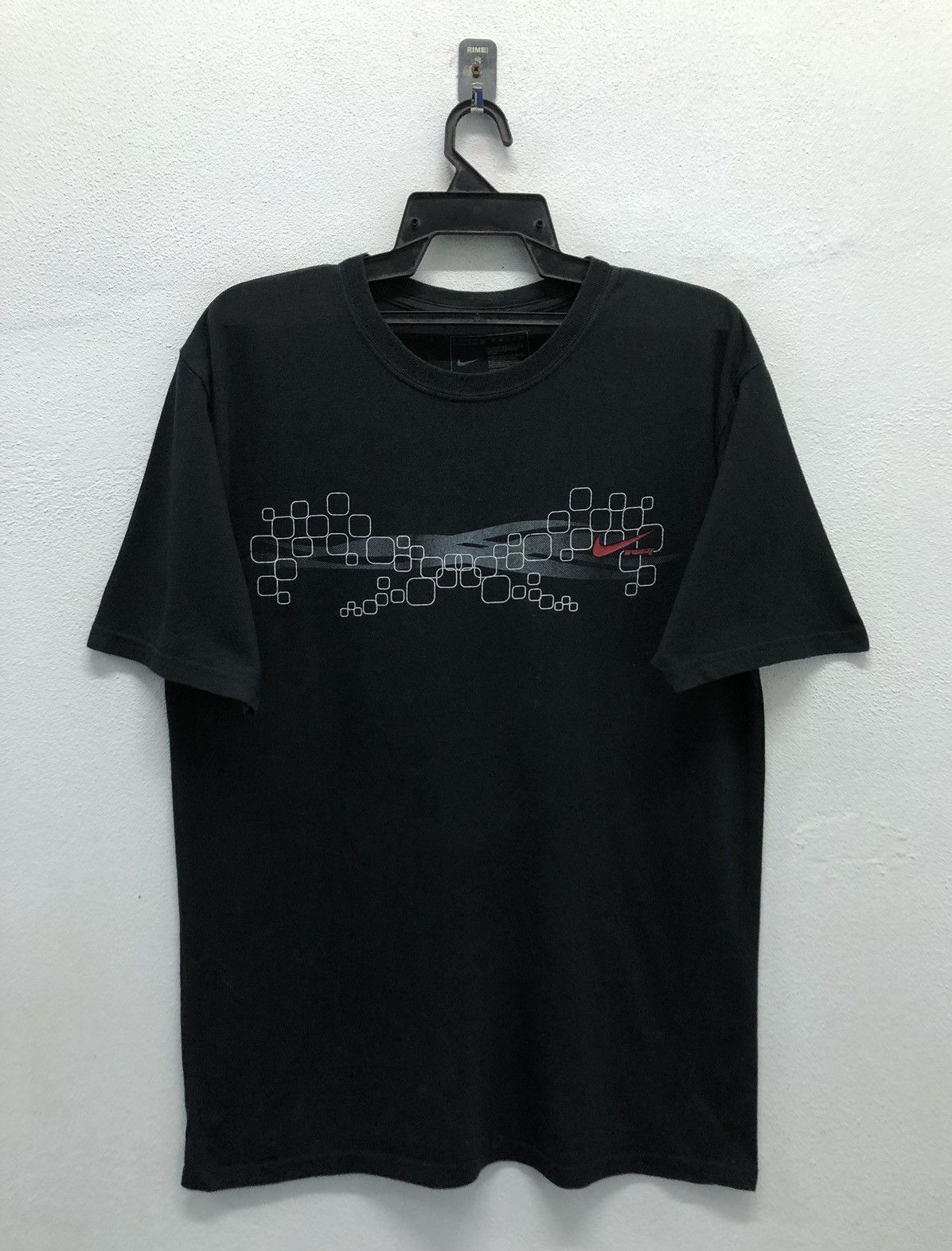 Nike Vintage Nike Swim T-Shirt Size US L / EU 52-54 / 3 - 1 Thumbnail