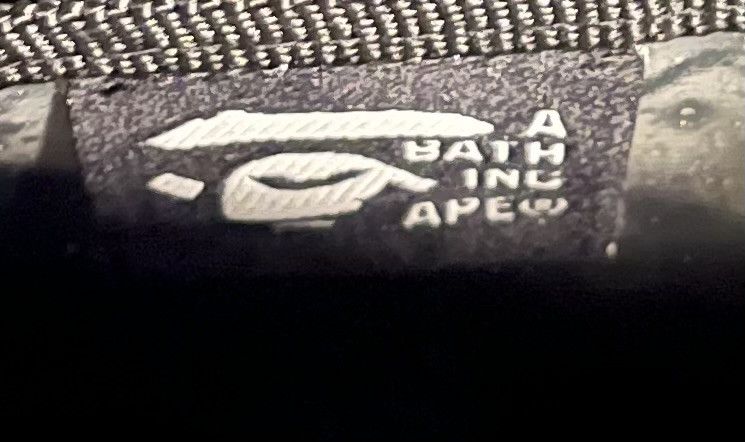 Bape A Bathing Ape Vinyl Messenger Bag Ape Head Logo Shoulder Bag Size ONE SIZE - 3 Thumbnail