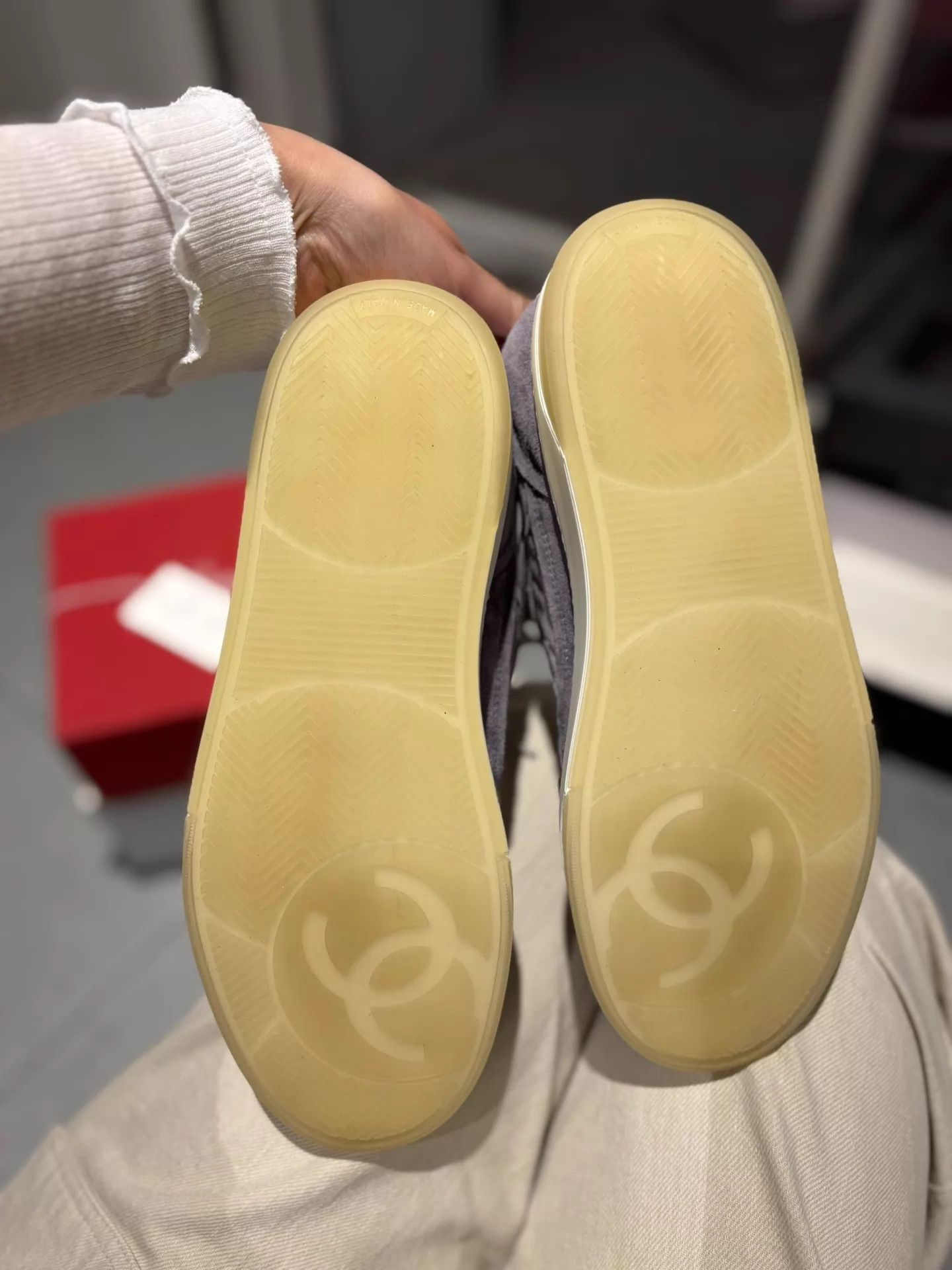 Chanel Chanel Suede Color - Blocked Lavender Casual Sneakers 39 Size US 8.5 / IT 38.5 - 5 Thumbnail