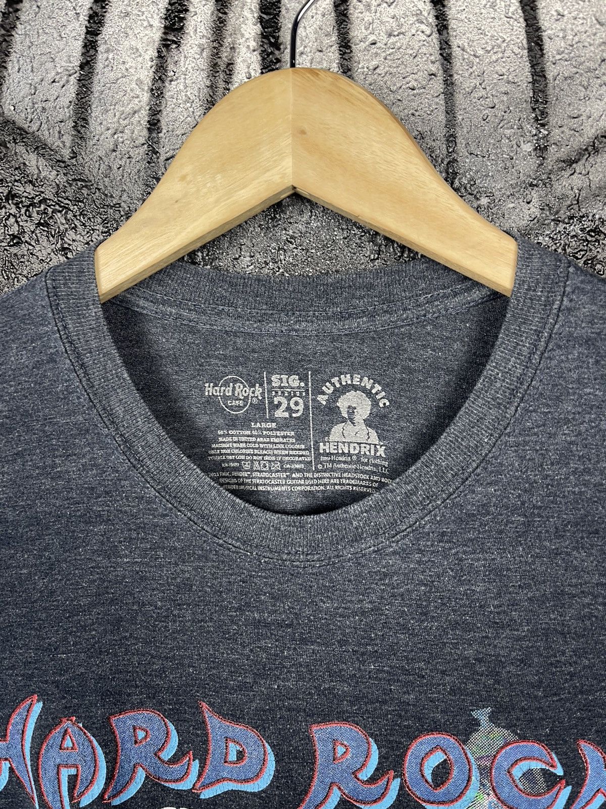 Hard Rock Cafe Hard Rock Cafe Rome x Jimi Hendrix Vintage T-Shirt Size L Size US L / EU 52-54 / 3 - 7 Thumbnail