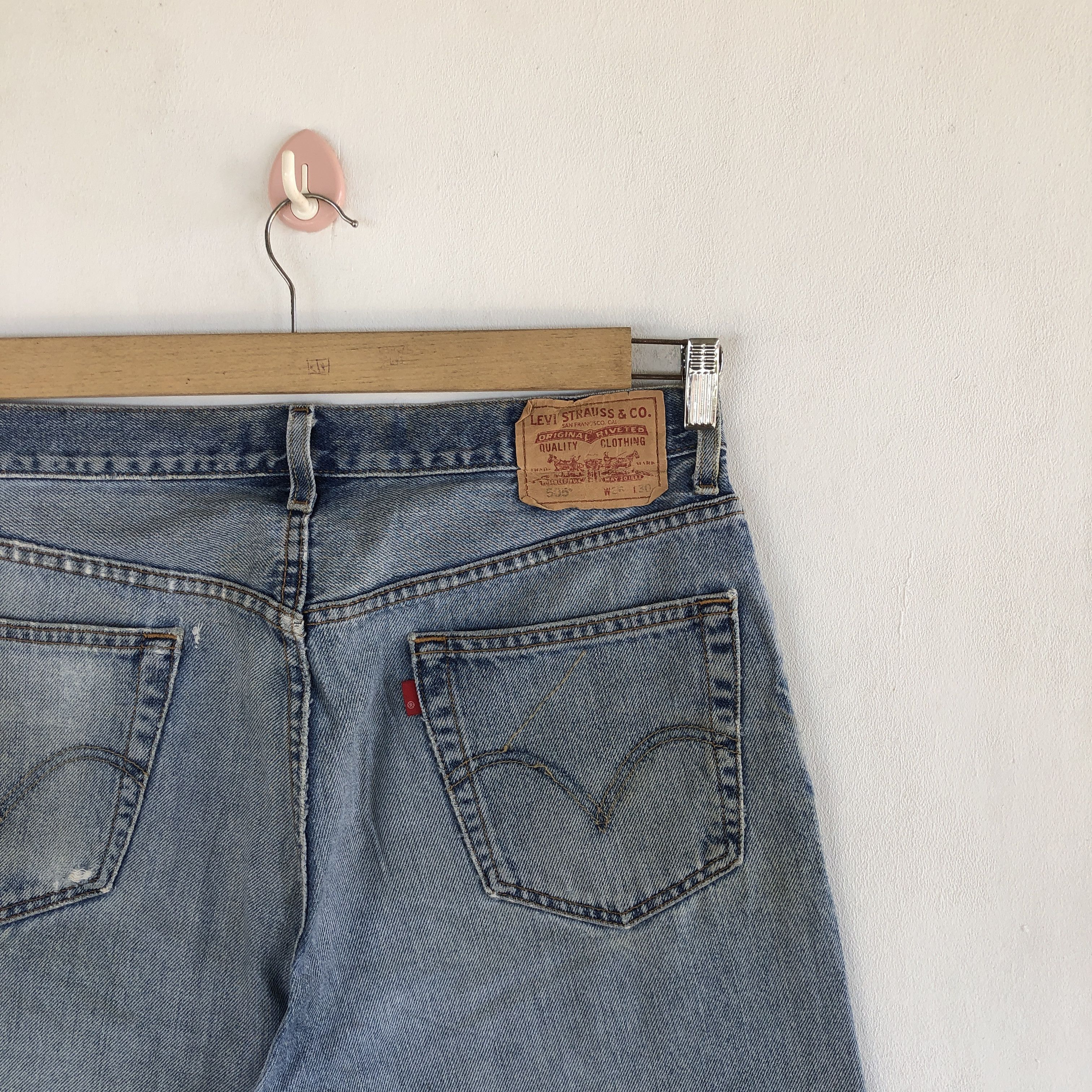 Levi's Vintage Levis Dirty Jeans Levi's 505 Faded Light Wash Denim Size US 34 / EU 50 - 5 Thumbnail