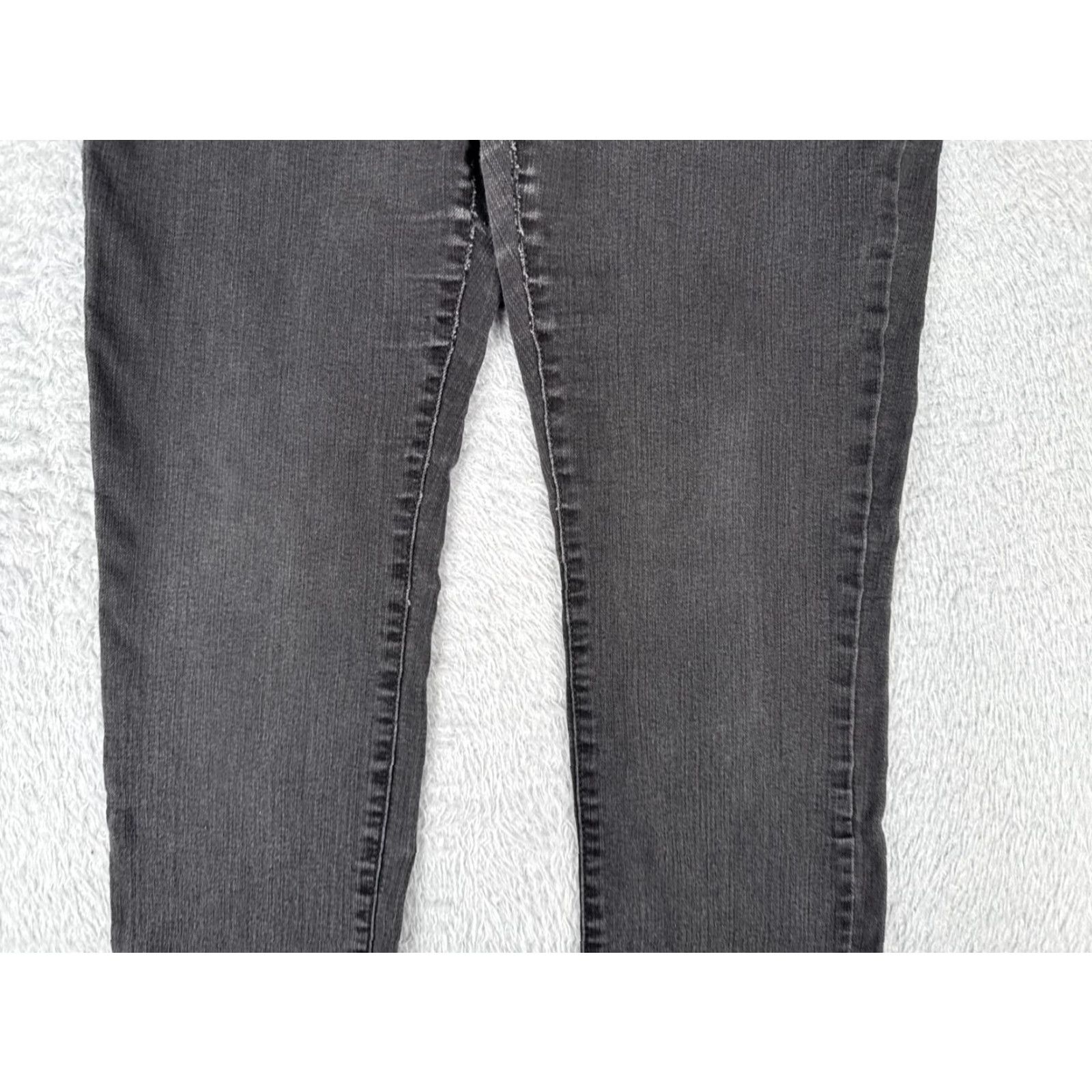 Denime JLo Jennifer Moore Jeans Women 8 Black Denim Capri Straight Leg Low Rise 28x25 Size 30" / US 8 / IT 44 - 3 Thumbnail