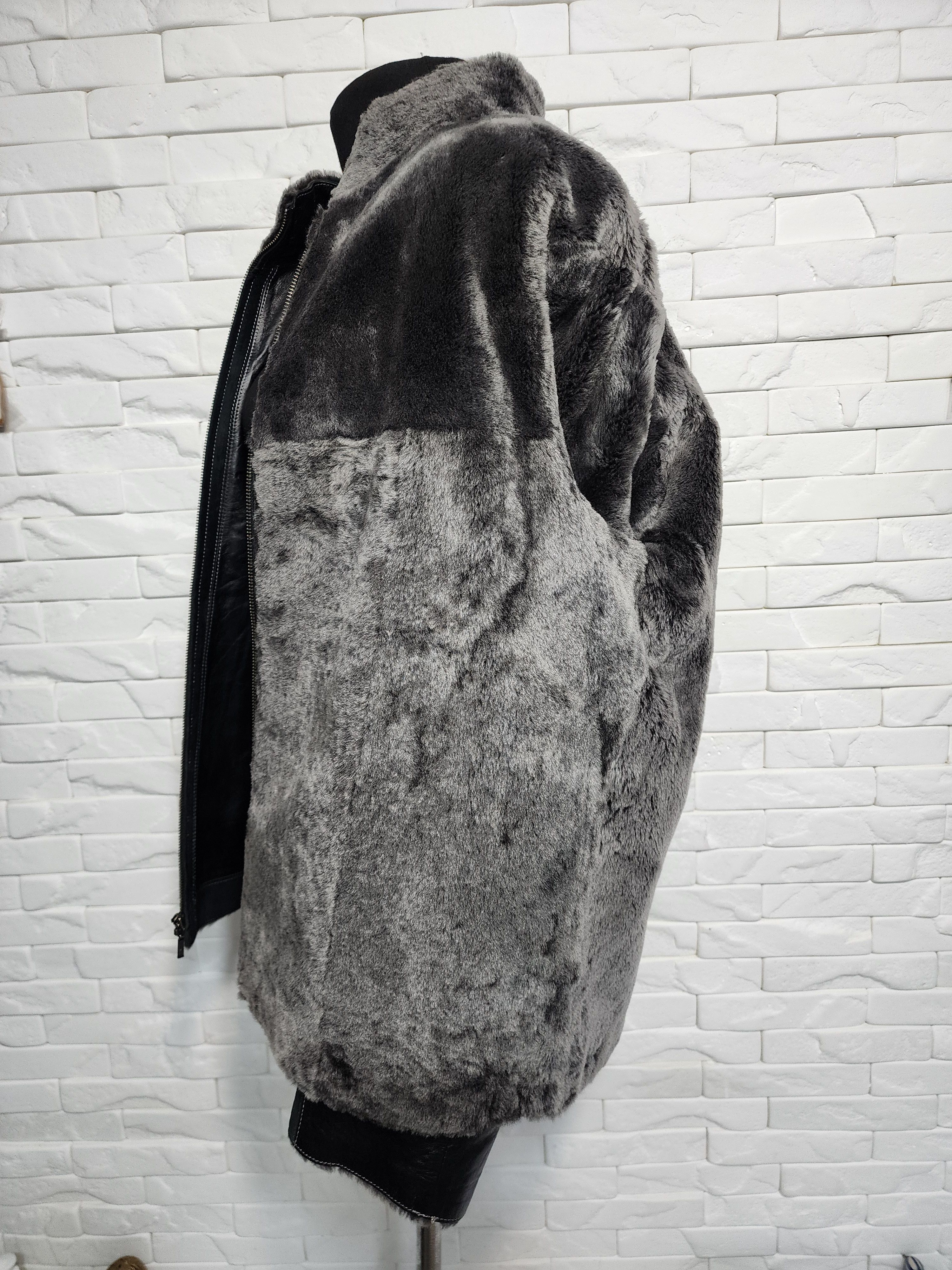 Furla Men's Black Sheepskin Coat: Genuine Leather, Metal Zipper Size US L / EU 52-54 / 3 - 9 Thumbnail