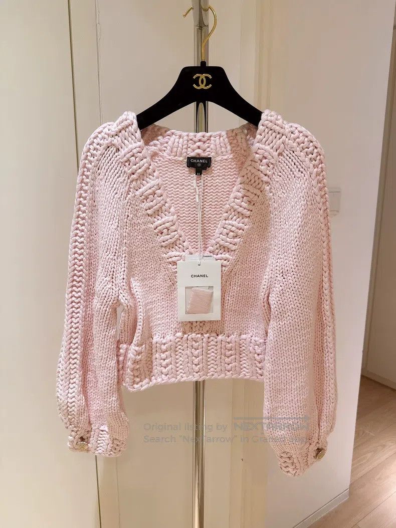 Chanel Chanel 22S Spring and Summer Fashion Pink High-waisted Swe Size XXS / US 00 / IT 34 - 1 Thumbnail