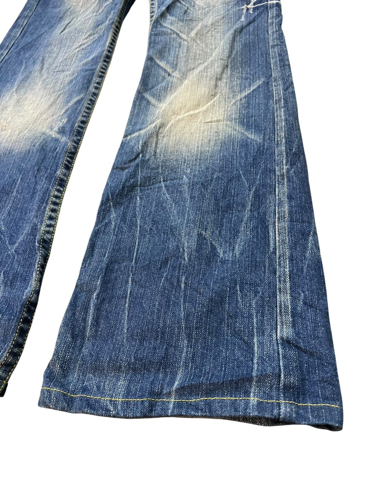 Japanese Brand 💥Flare low rise💥Red pepper Clawmark Mud wash Jean Very Rare Size US 29 - 7 Thumbnail
