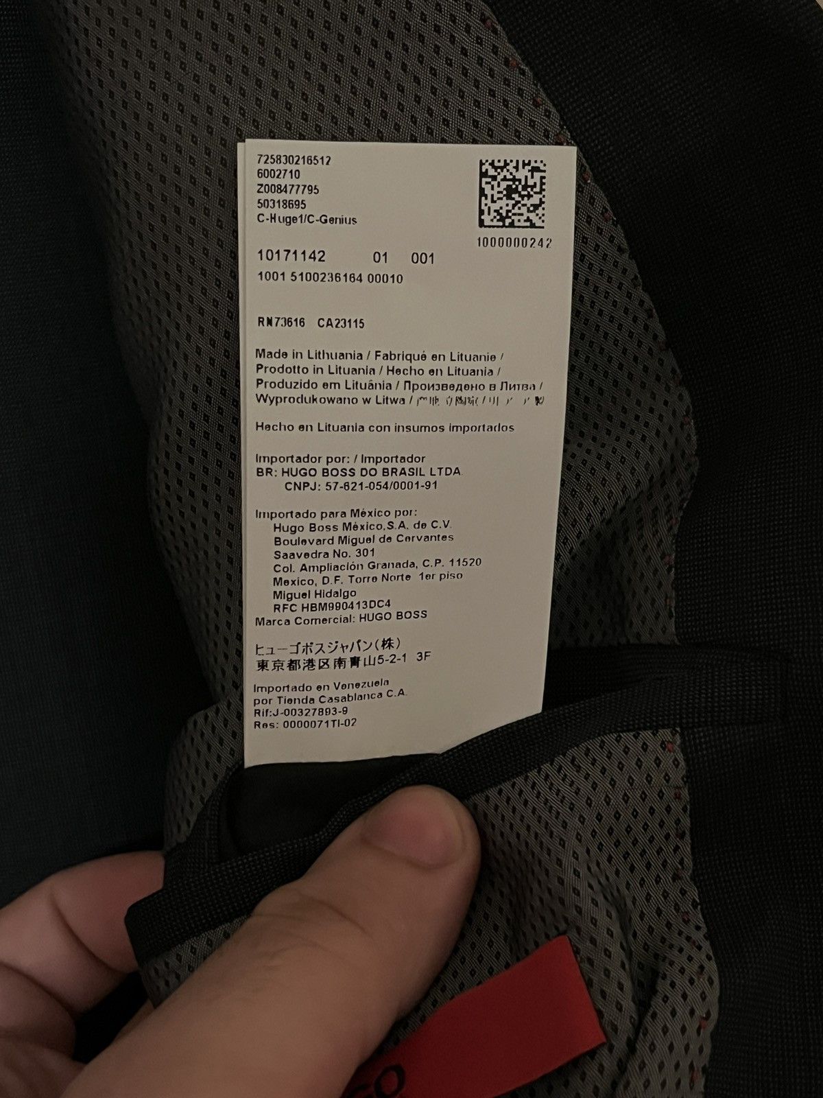 Hugo × Hugo Boss Hugo Boss 2 Piece Suit size 48R US (NEED GONE ASAP) Size 48R - 7 Thumbnail