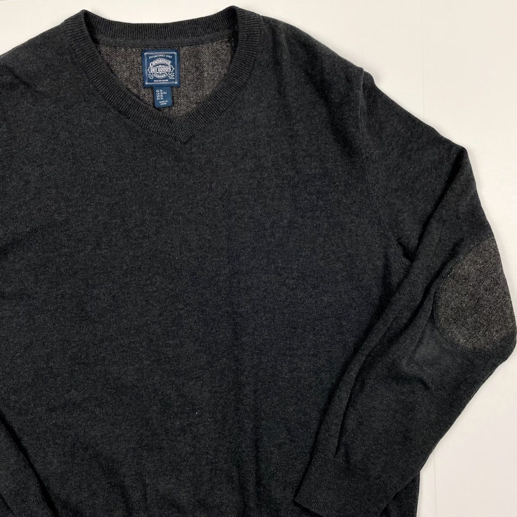 Vintage Cambridge Dry Goods Sweater Men Extra Large Gray Long Sleeve V-Neck Elbow Patch Size US XL / EU 56 / 4 - 3 Thumbnail