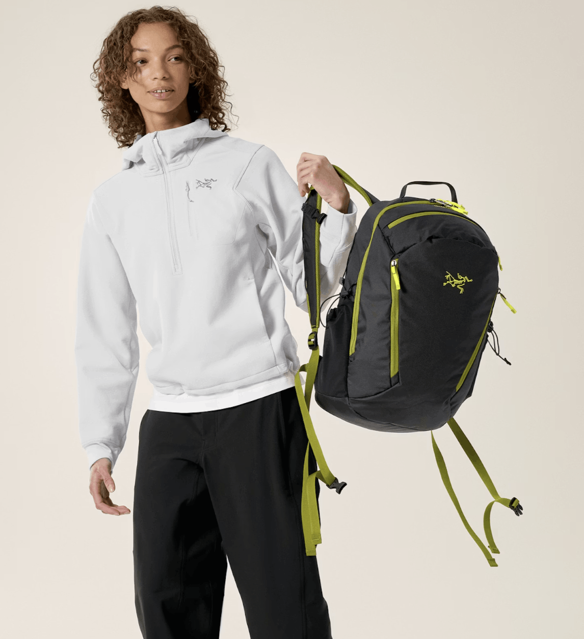 Arc'teryx RARE Arc'teryx Mantis 26L Backpack Black / Olive Moss Size 26 - 3 Thumbnail
