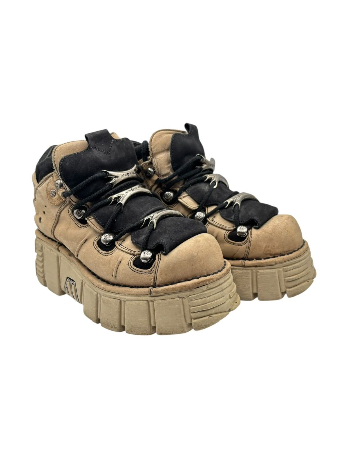 New Rock × Vintage Vintage New Rock beige platform boots