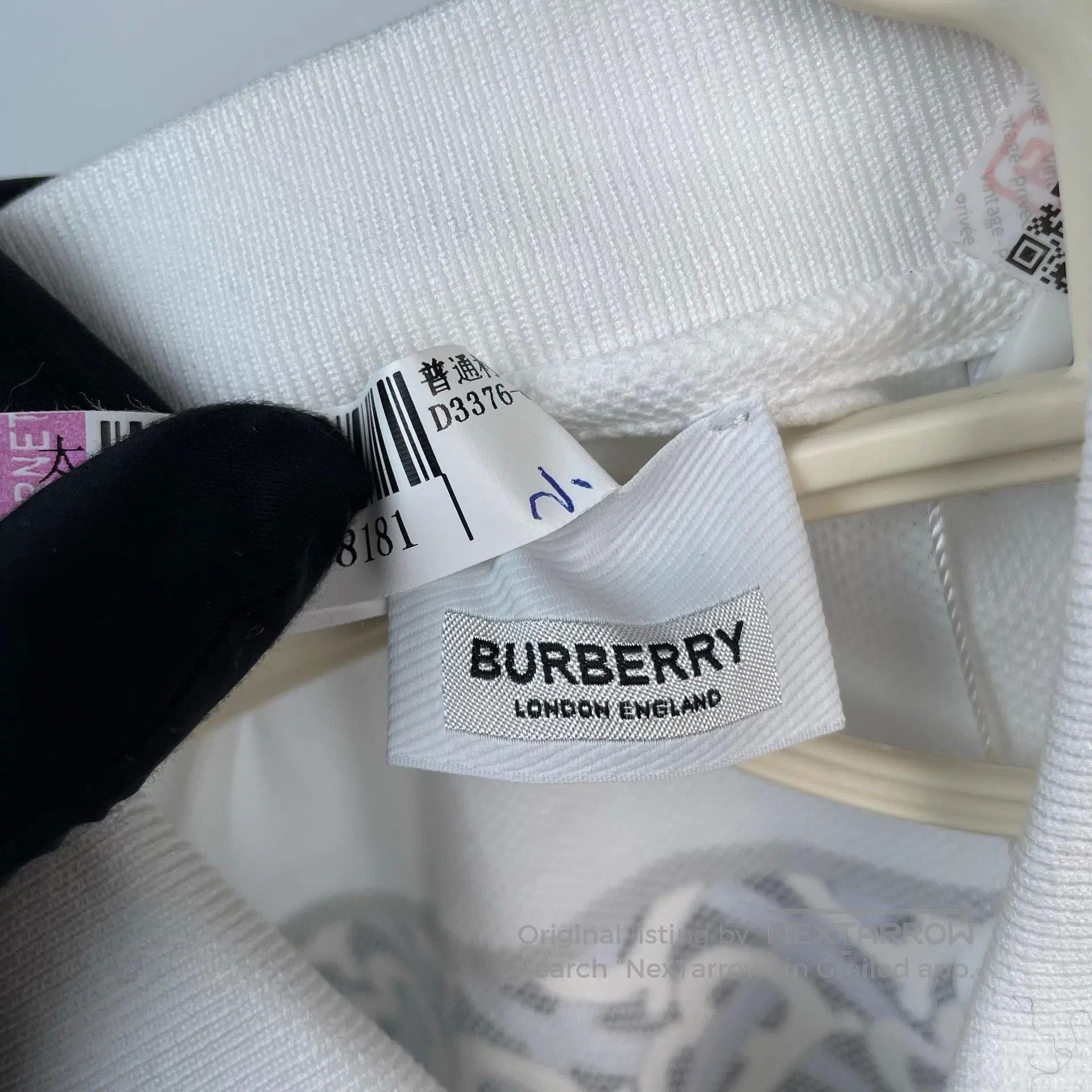 Burberry Burberry White Lettering on Front and Camo Pattern on Back Size US XL / EU 56 / 4 - 7 Thumbnail