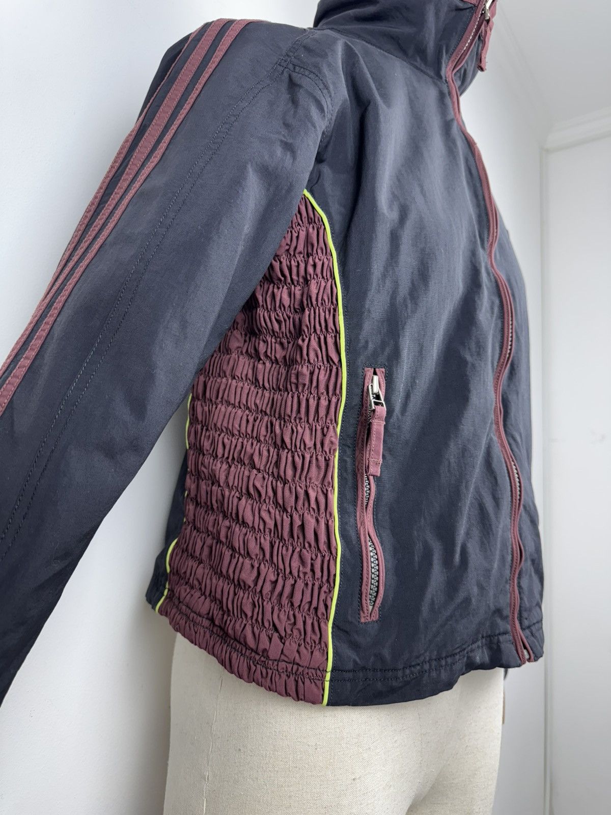 Adidas × Vintage Women’s Vintage Adidas Retro 90’ Jacket size M Size M / US 6-8 / IT 42-44 - 4 Thumbnail