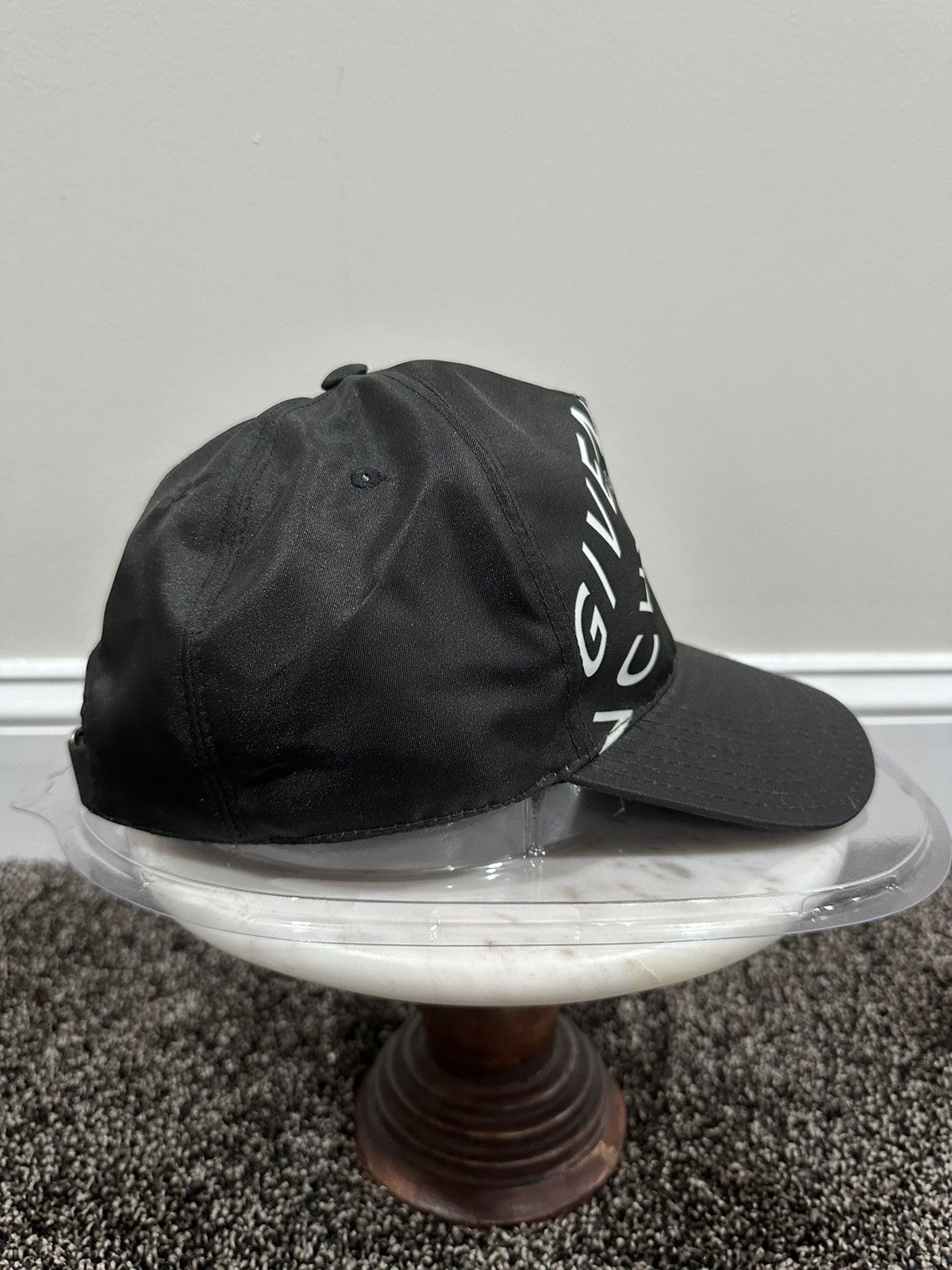 Givenchy Givenchy Black Symmetrical Logo Black Nylon Baseball Hat Size ONE SIZE - 2 Thumbnail