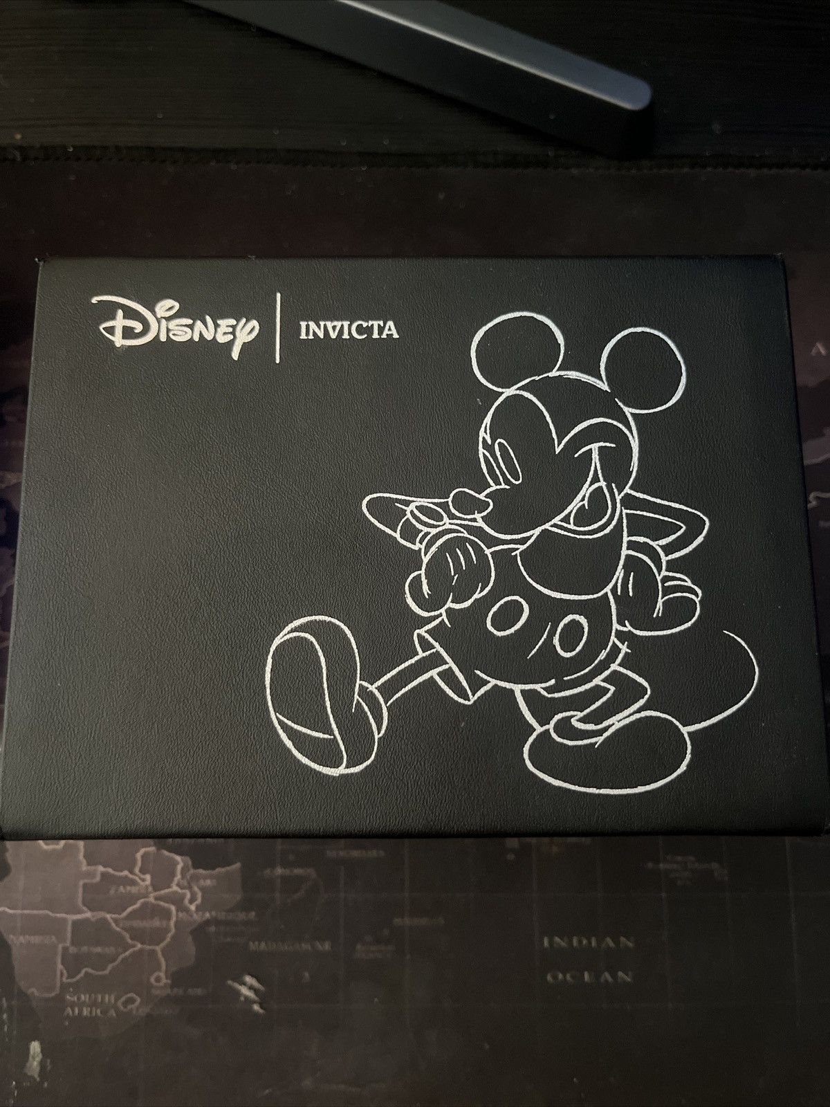 Disney × Invicta Invicta Limited Edition Mickey Mouse Watch Size ONE SIZE - 4 Thumbnail