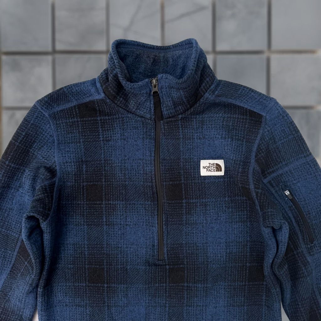 The North Face The North Face Sweatshirt Quarter Zip Mens Small Blue Plaid Fleece Pullover Size US S / EU 44-46 / 1 - 1 Thumbnail