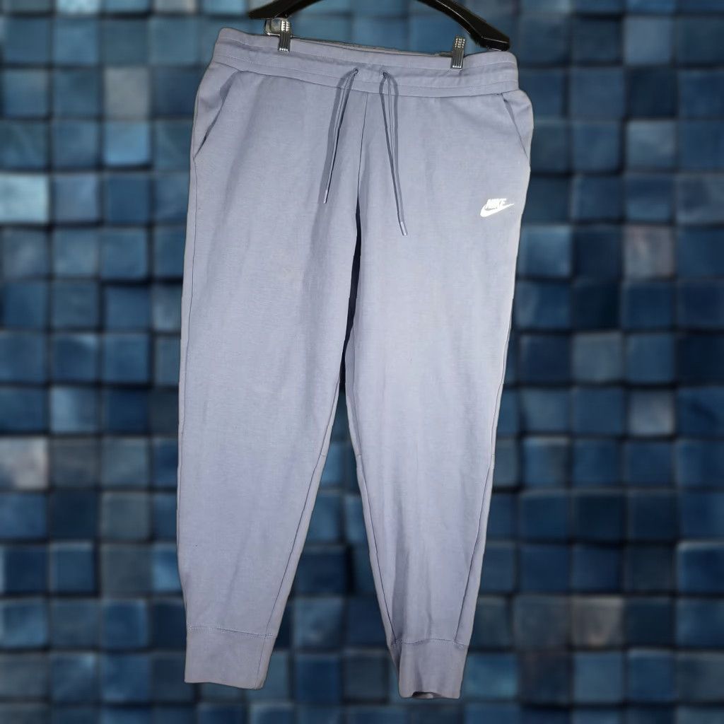 Nike Nike Women XL Fleece Jogger Pants Activewear Tapered Drawstring Purple Sportswear 2020s Size 40" / US 18 - 1 Thumbnail